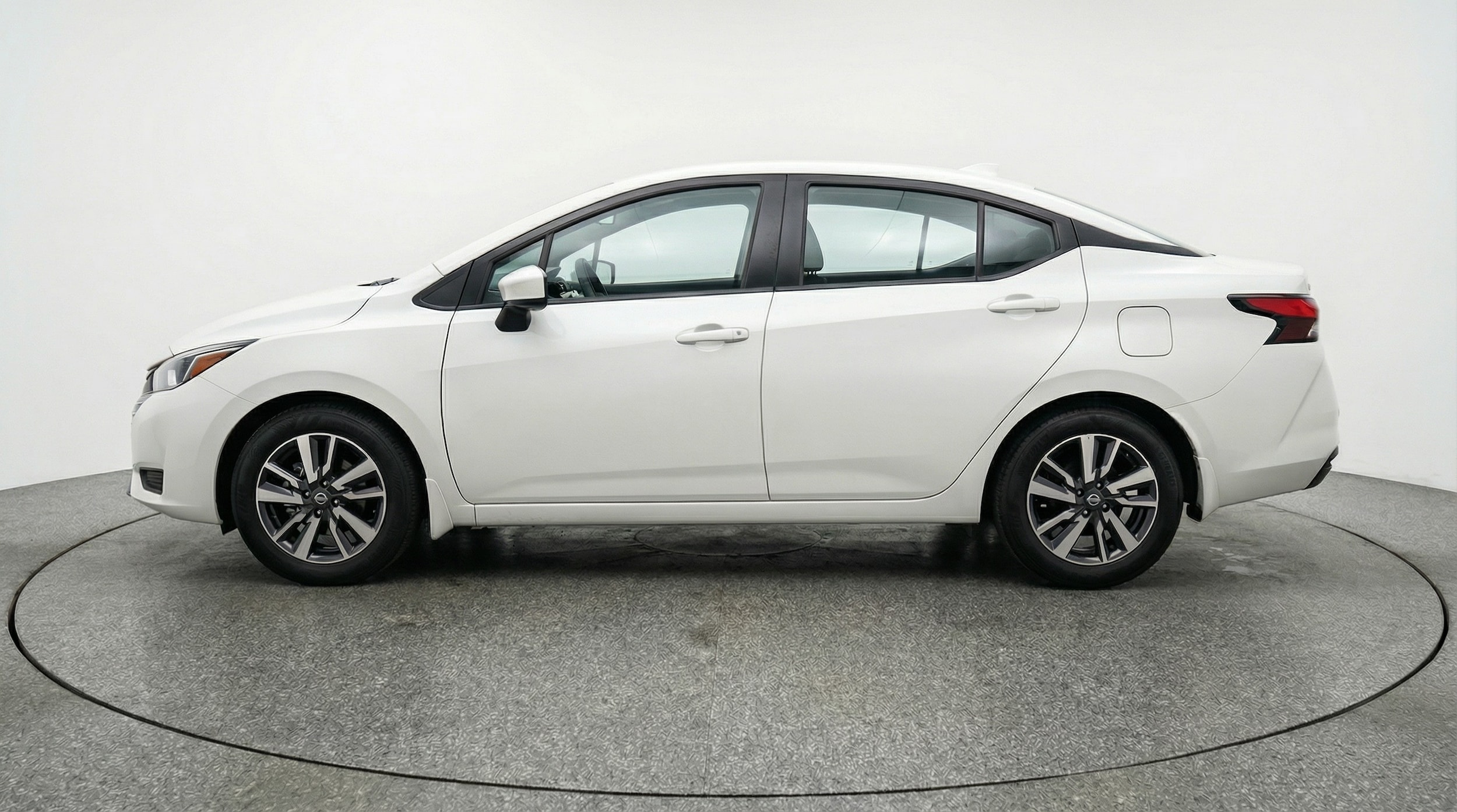 Thumbnail: 2025 Nissan Versa - 4