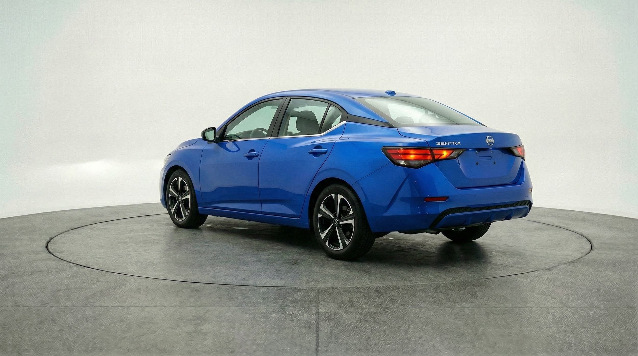 Thumbnail: 2025 Nissan Sentra - 5