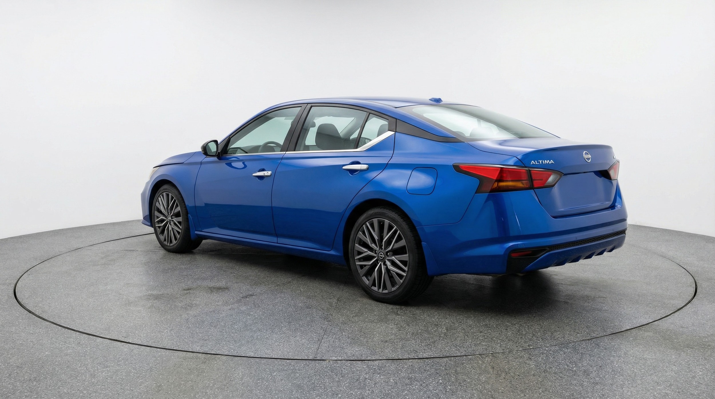 Thumbnail: 2025 Nissan Altima - 5