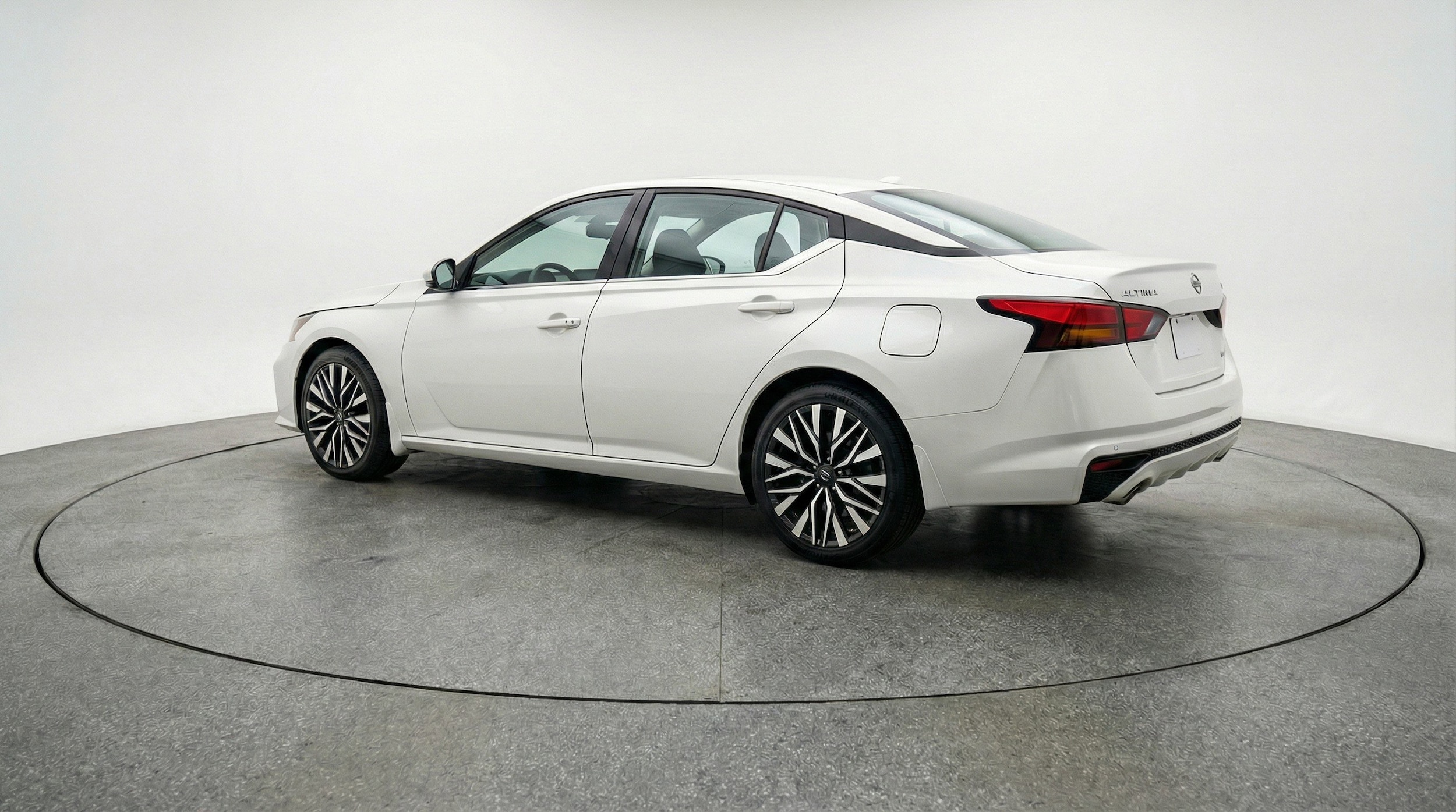 Thumbnail: 2025 Nissan Altima - 6