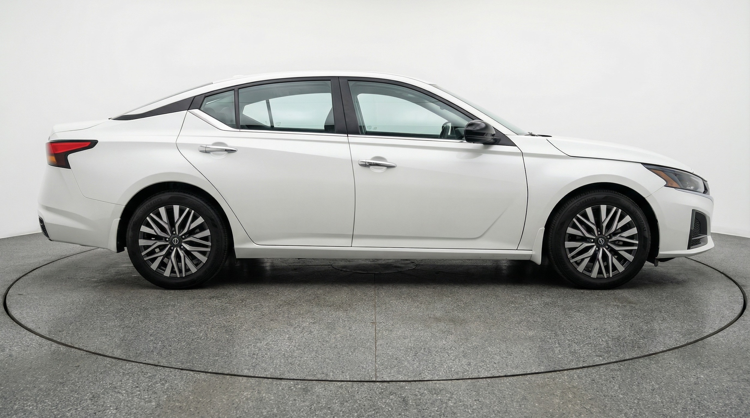 Thumbnail: 2025 Nissan Altima - 8