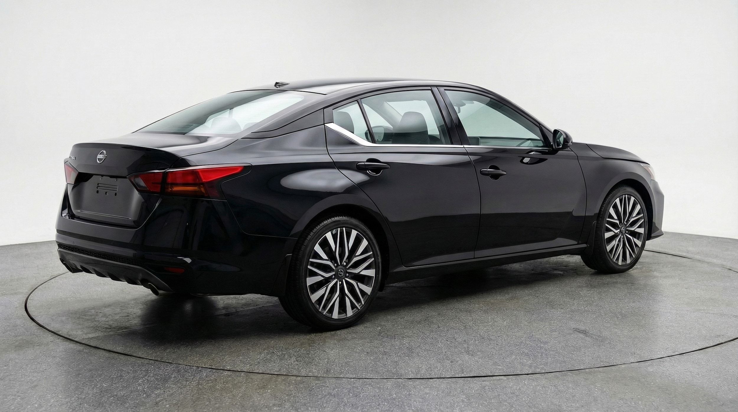 Thumbnail: 2025 Nissan Altima - 7