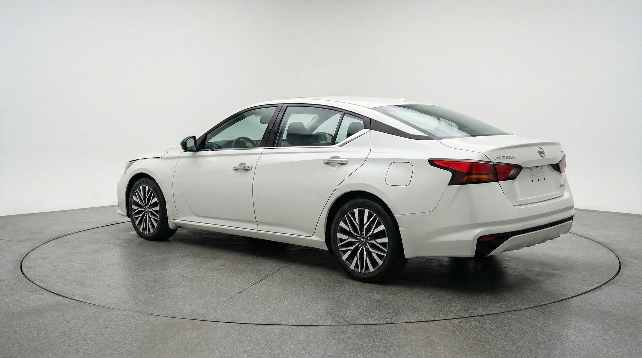 Thumbnail: 2025 Nissan Altima - 5