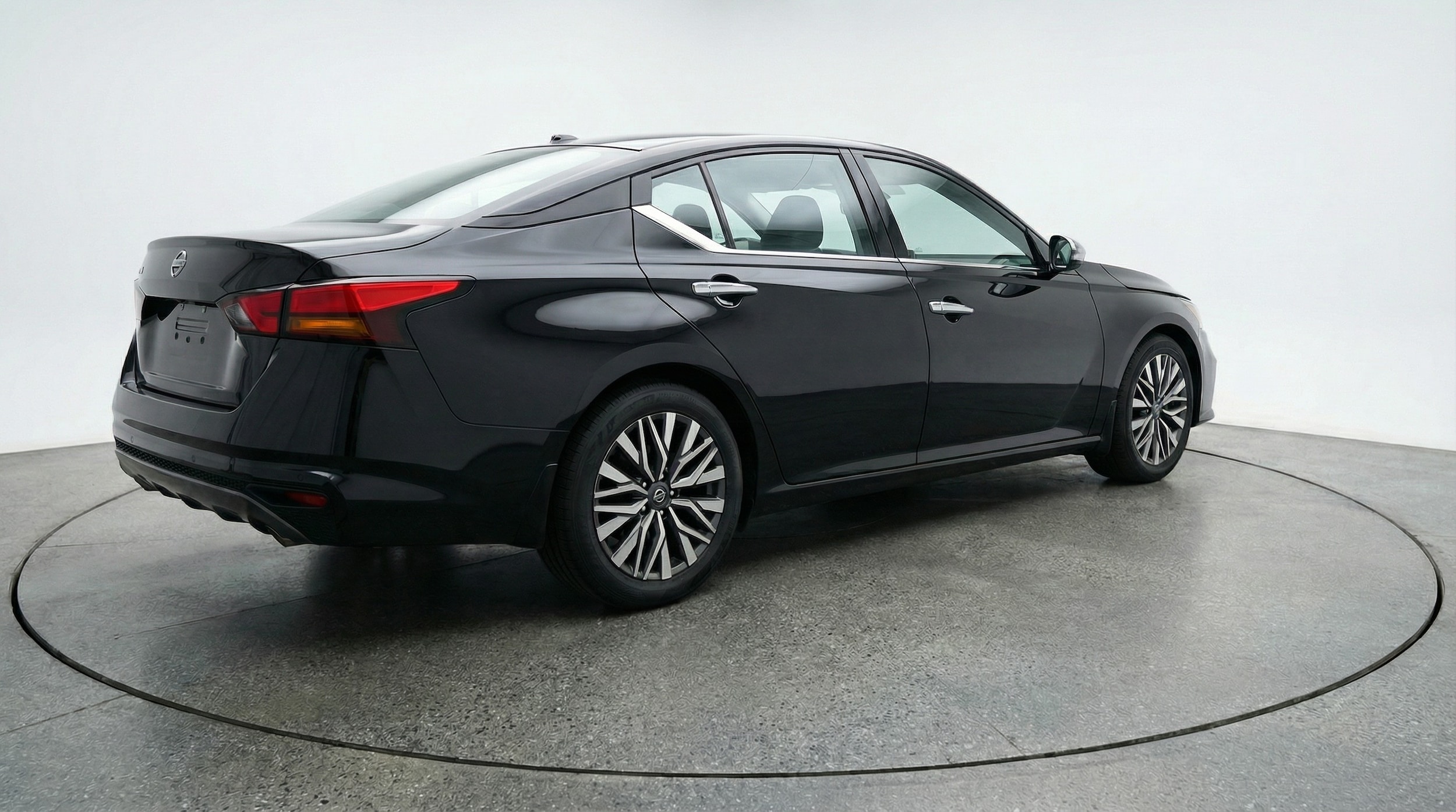 Thumbnail: 2025 Nissan Altima - 7