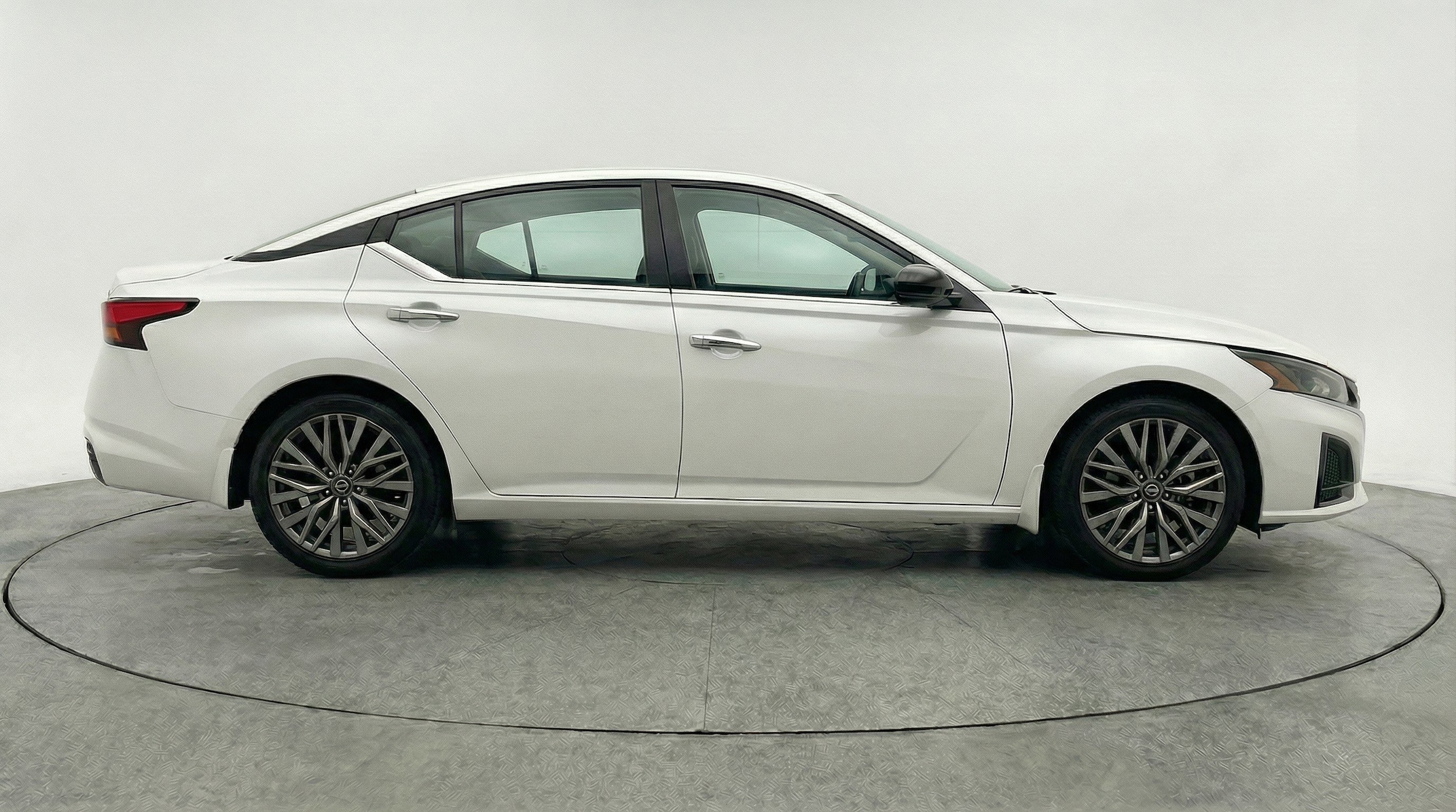 Thumbnail: 2025 Nissan Altima - 11