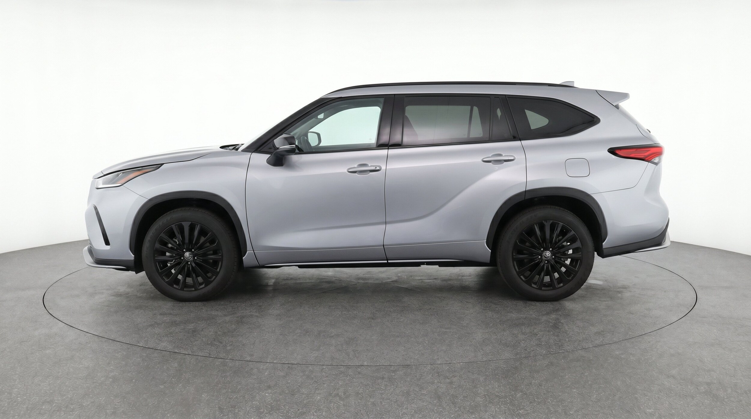 Thumbnail: 2025 Toyota Highlander - 5