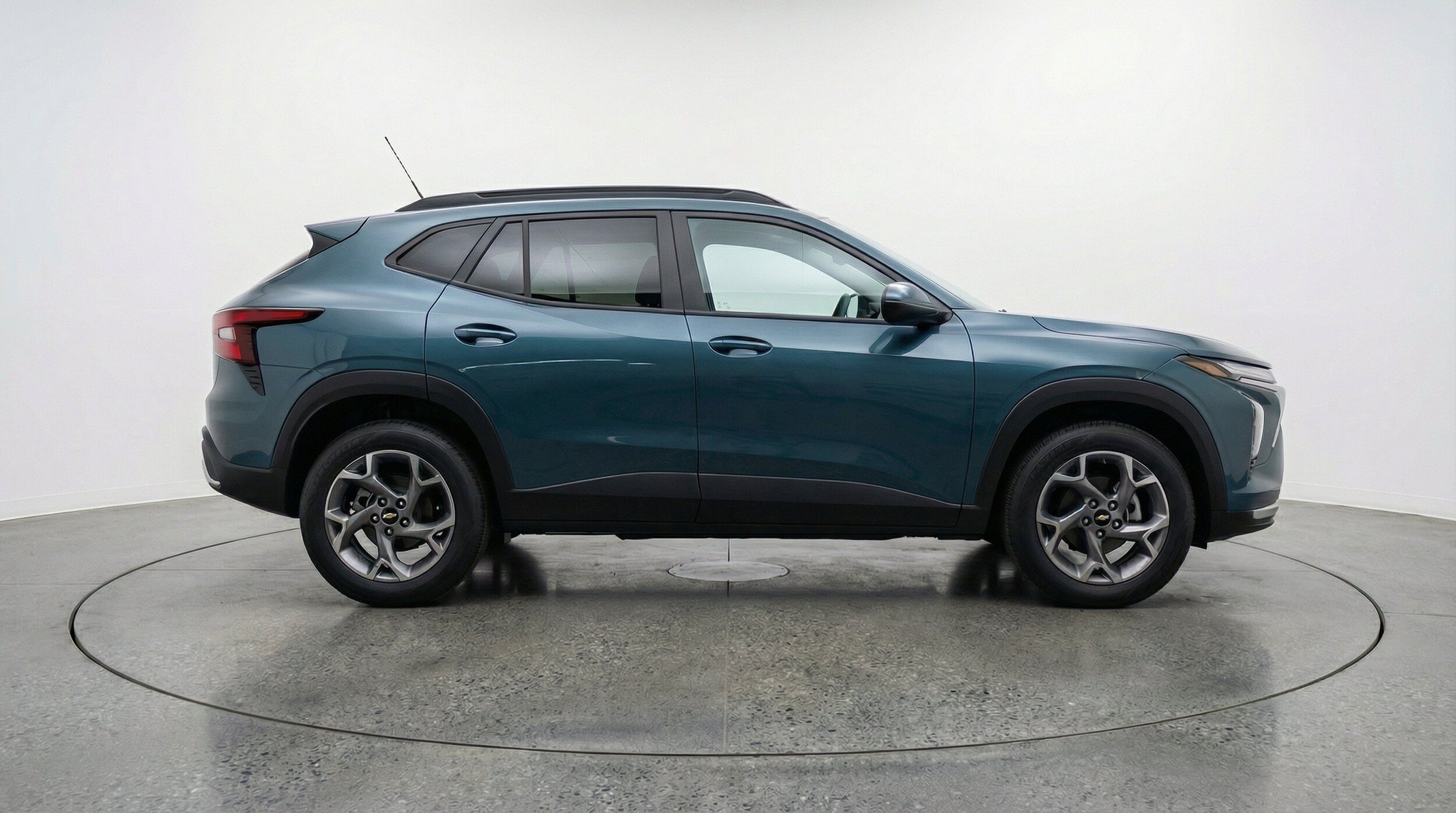 Thumbnail: 2025 Chevrolet Trax - 11