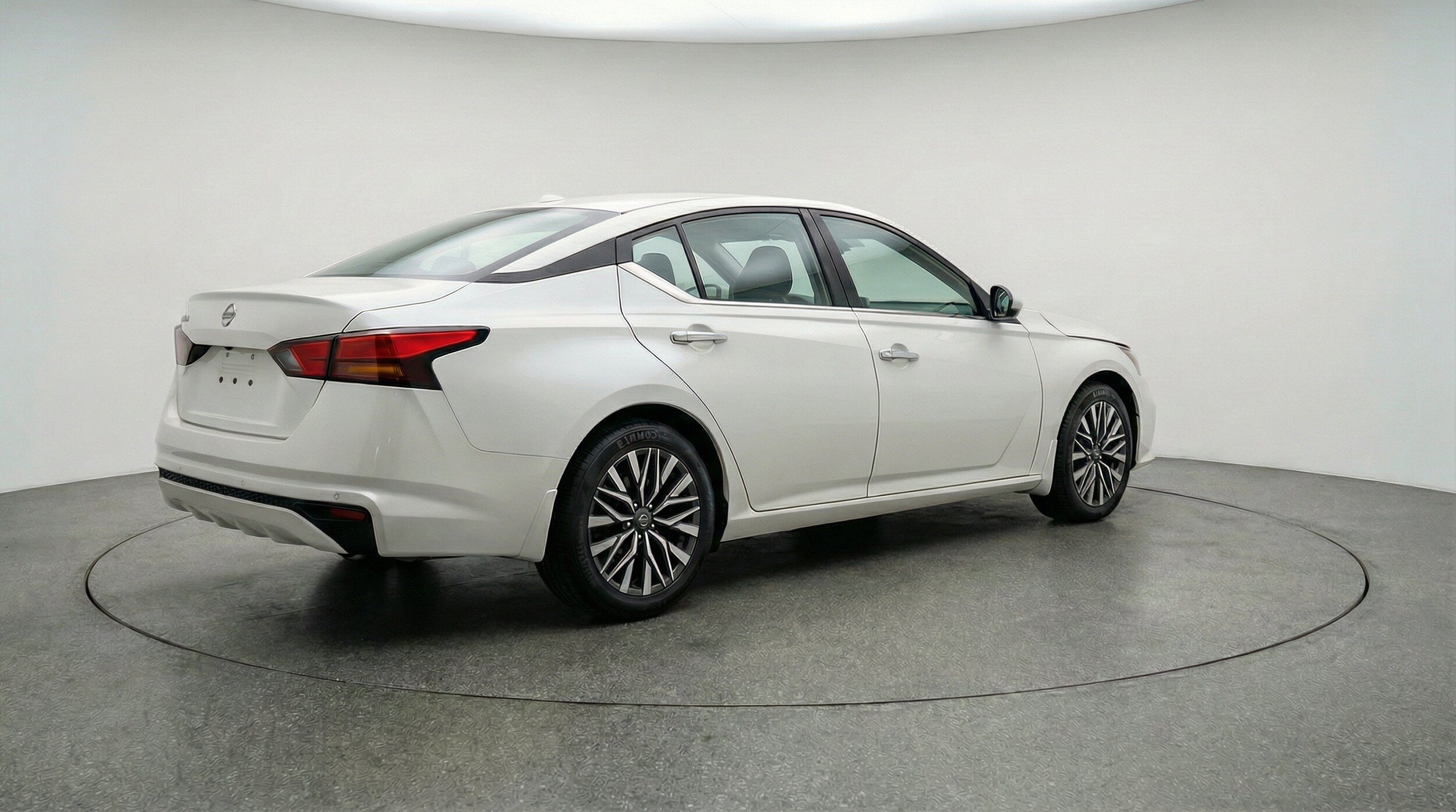 Thumbnail: 2025 Nissan Altima - 9