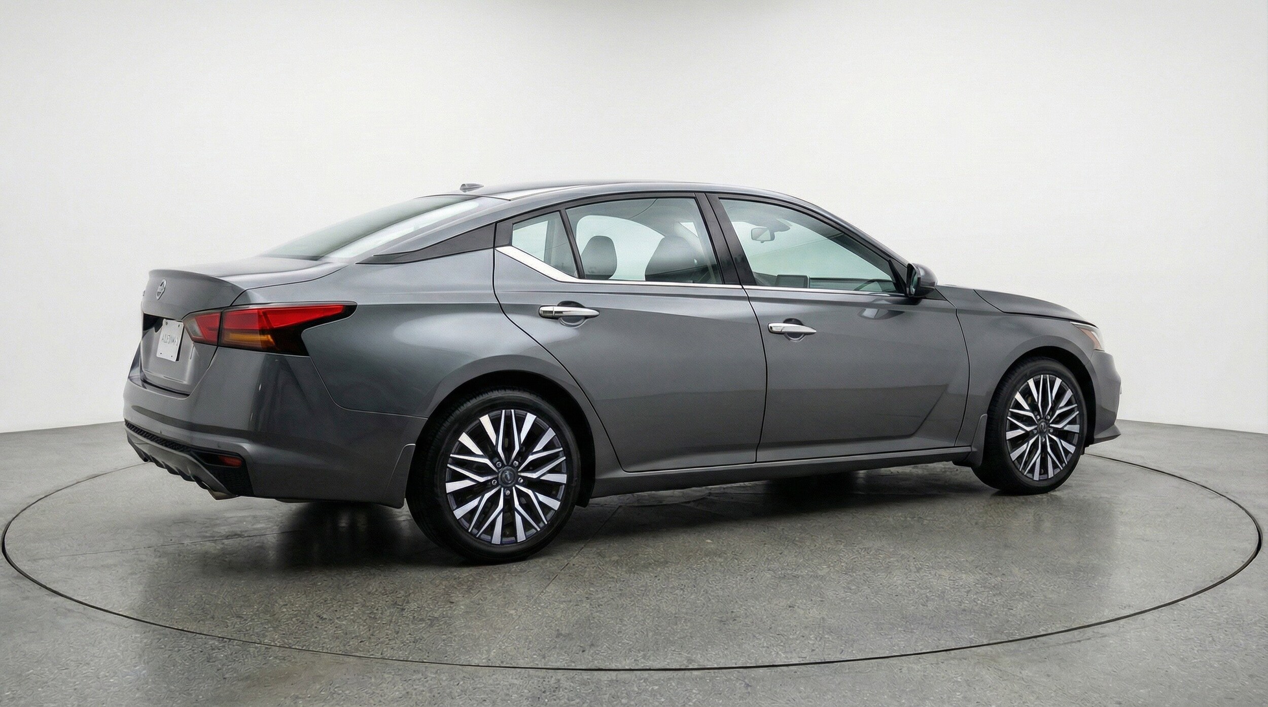 Thumbnail: 2025 Nissan Altima - 9