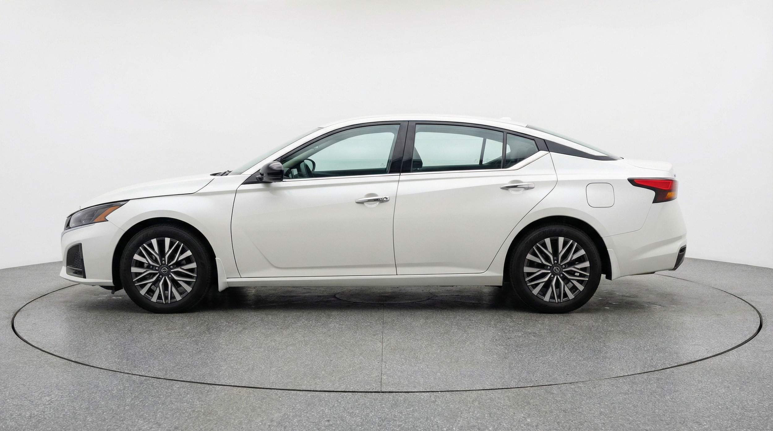 Thumbnail: 2025 Nissan Altima - 4