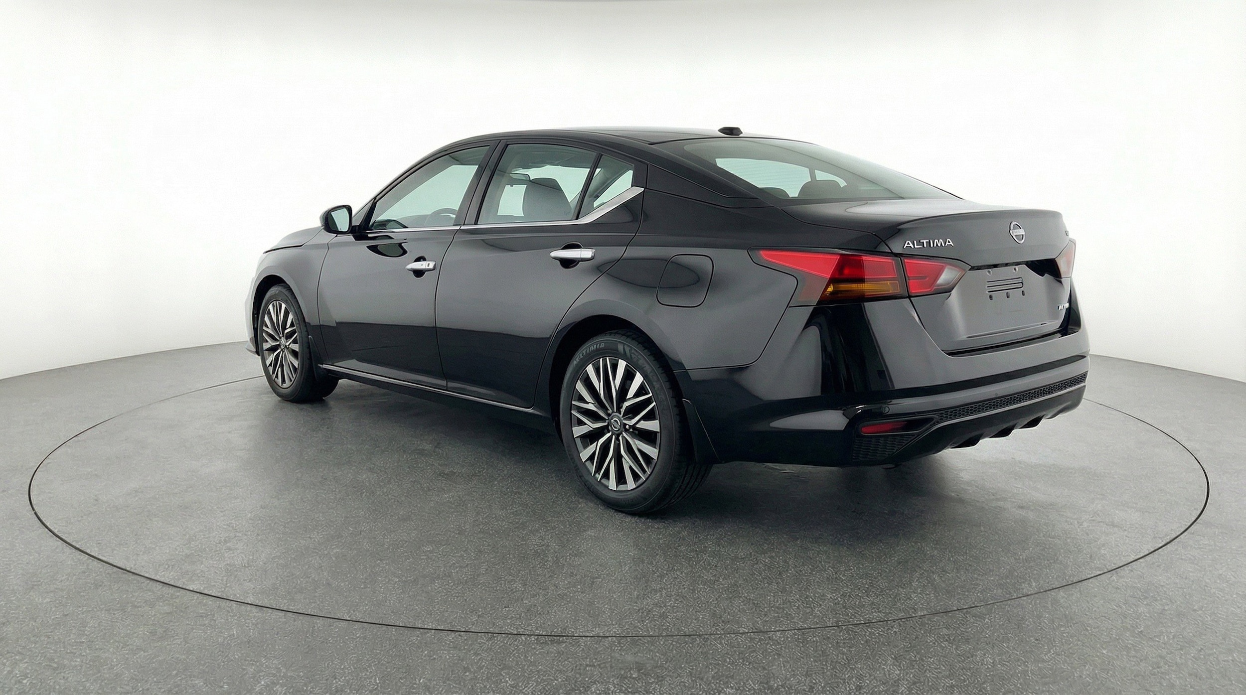 Thumbnail: 2025 Nissan Altima - 6