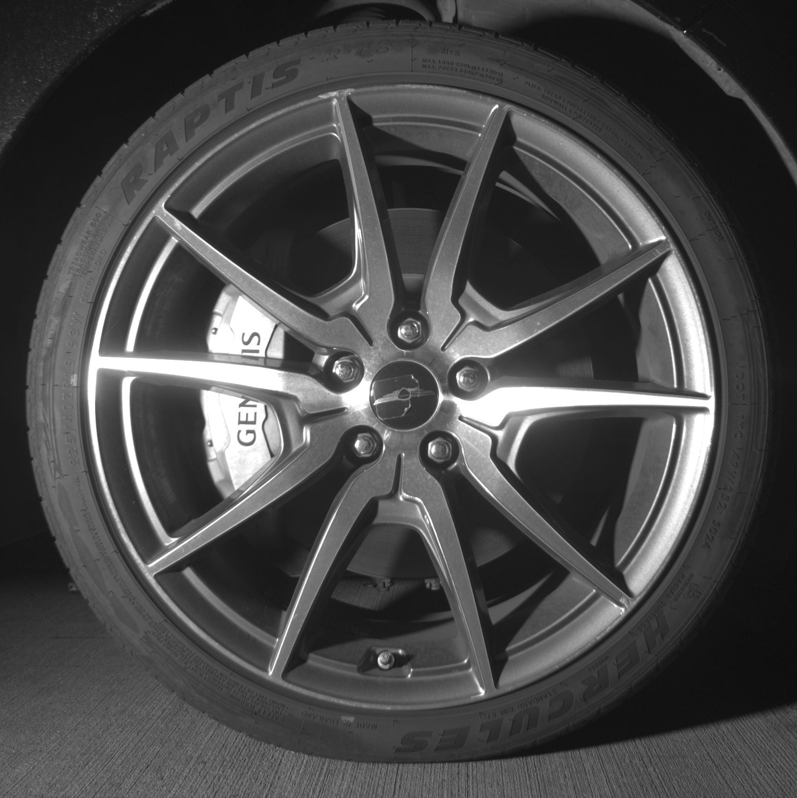 Thumbnail: 2025 Genesis G70 - 10