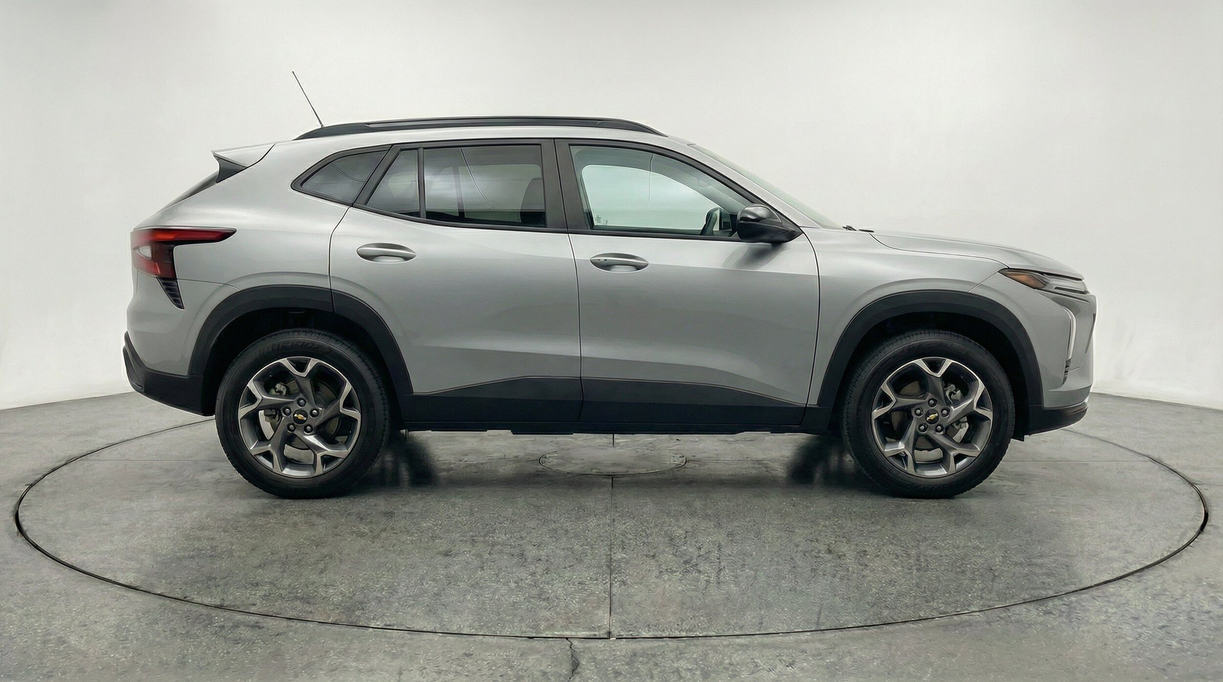 Thumbnail: 2025 Chevrolet Trax - 10