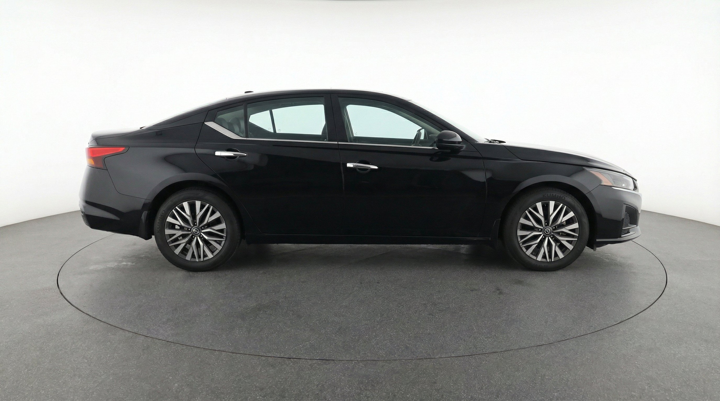Thumbnail: 2025 Nissan Altima - 11
