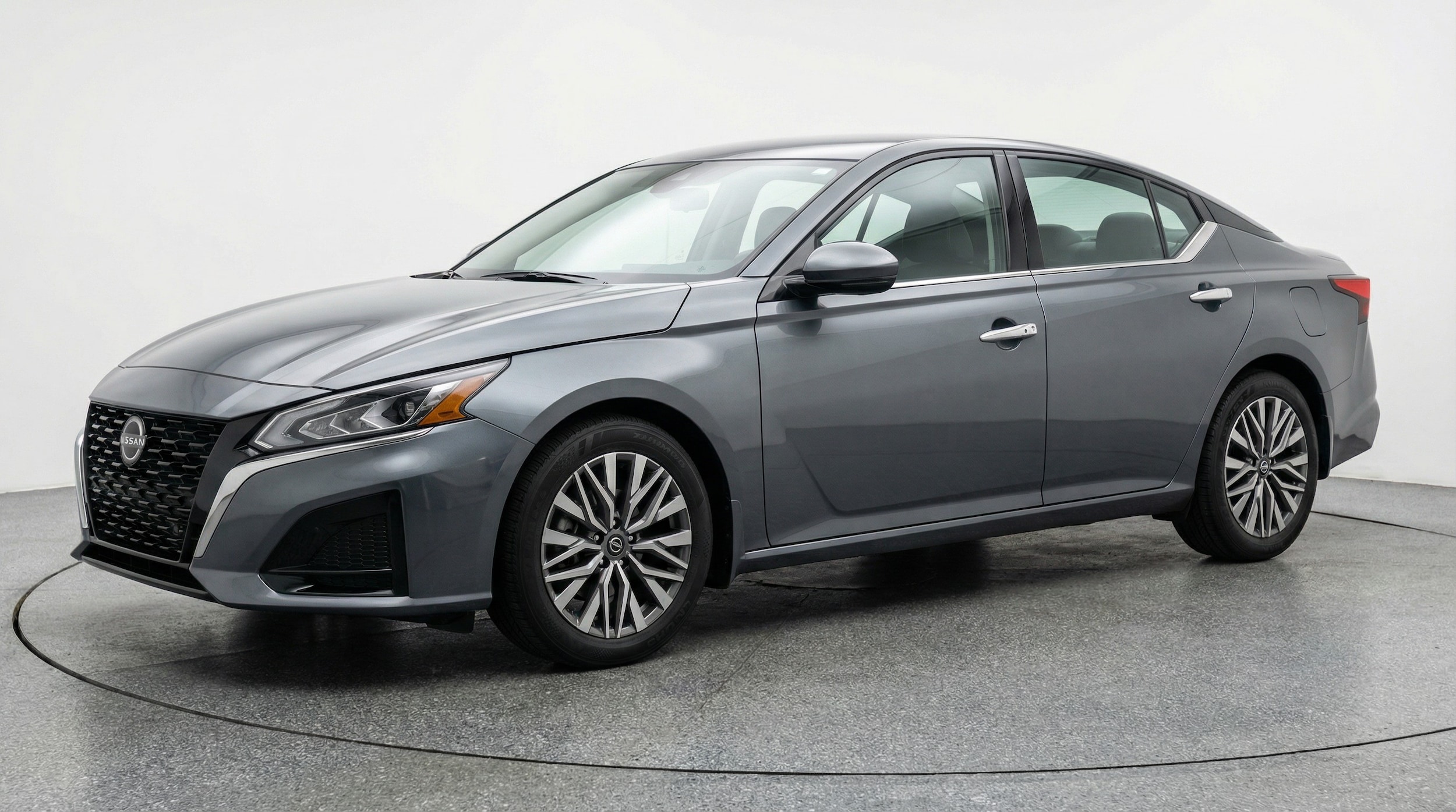 Thumbnail: 2025 Nissan Altima - 3