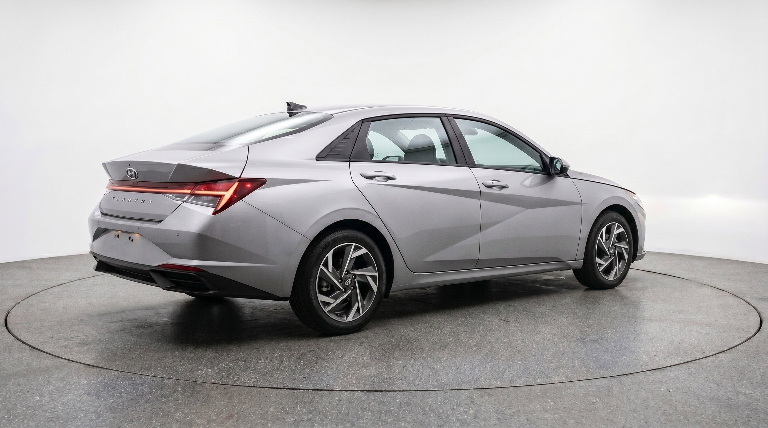 Thumbnail: 2025 Hyundai Elantra - 9