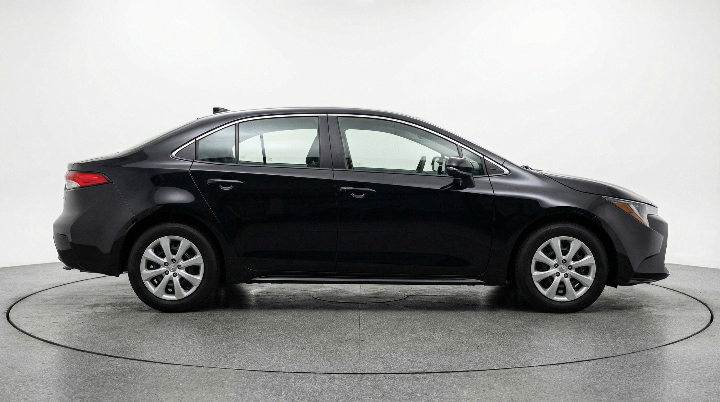 Thumbnail: 2025 Toyota Corolla - 11