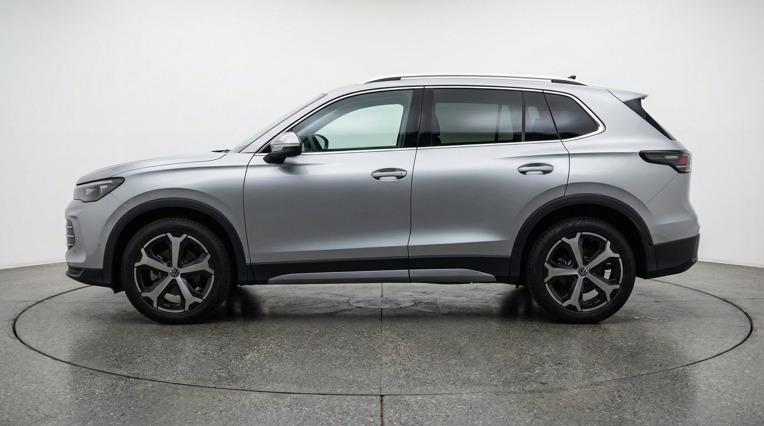 Thumbnail: 2026 Volkswagen Tiguan - 5