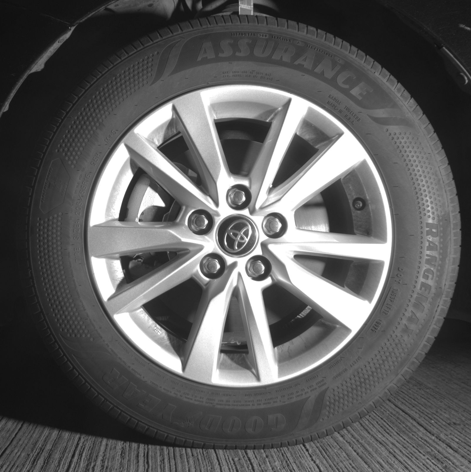 Thumbnail: 2025 Toyota Camry - 9