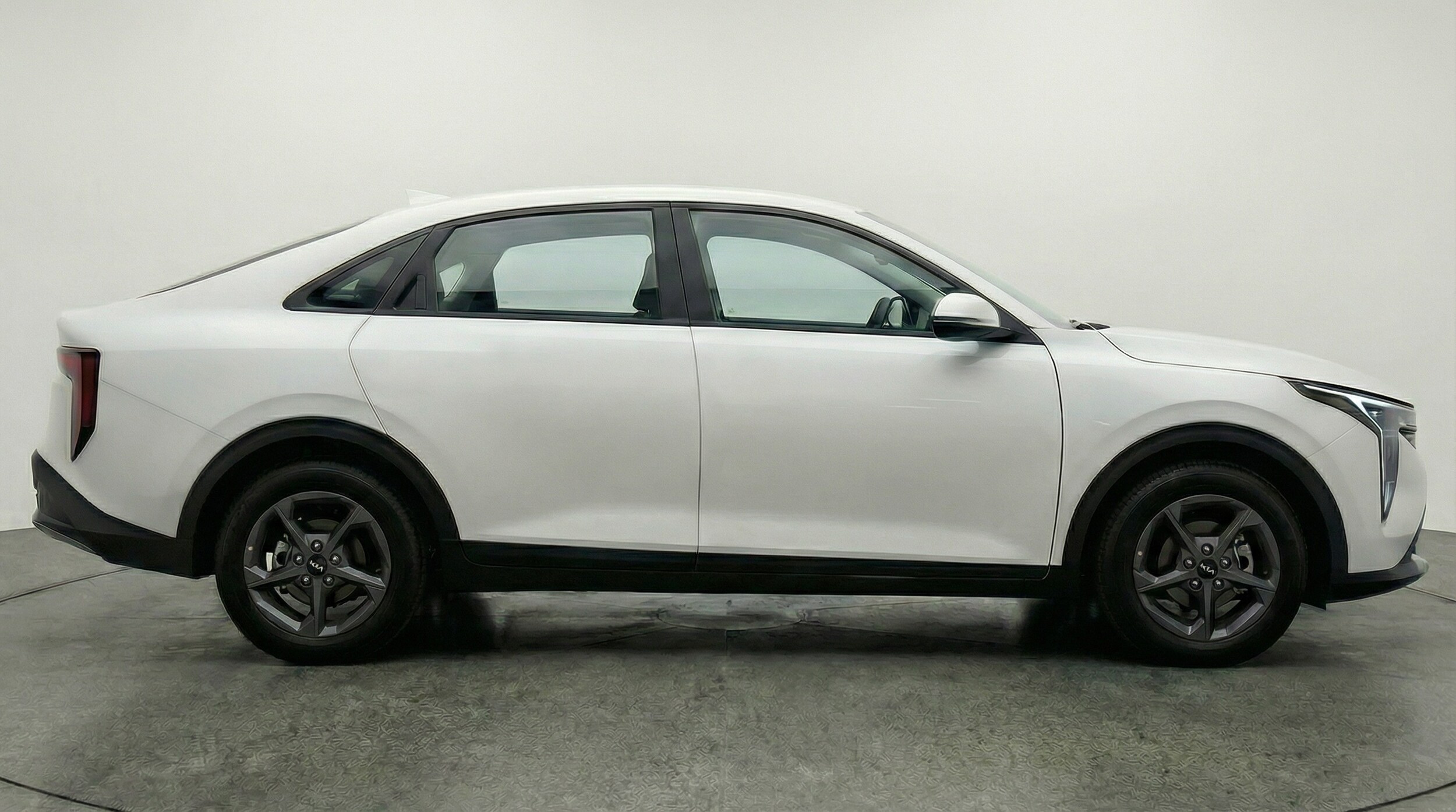 Thumbnail: 2025 Kia K4 - 8