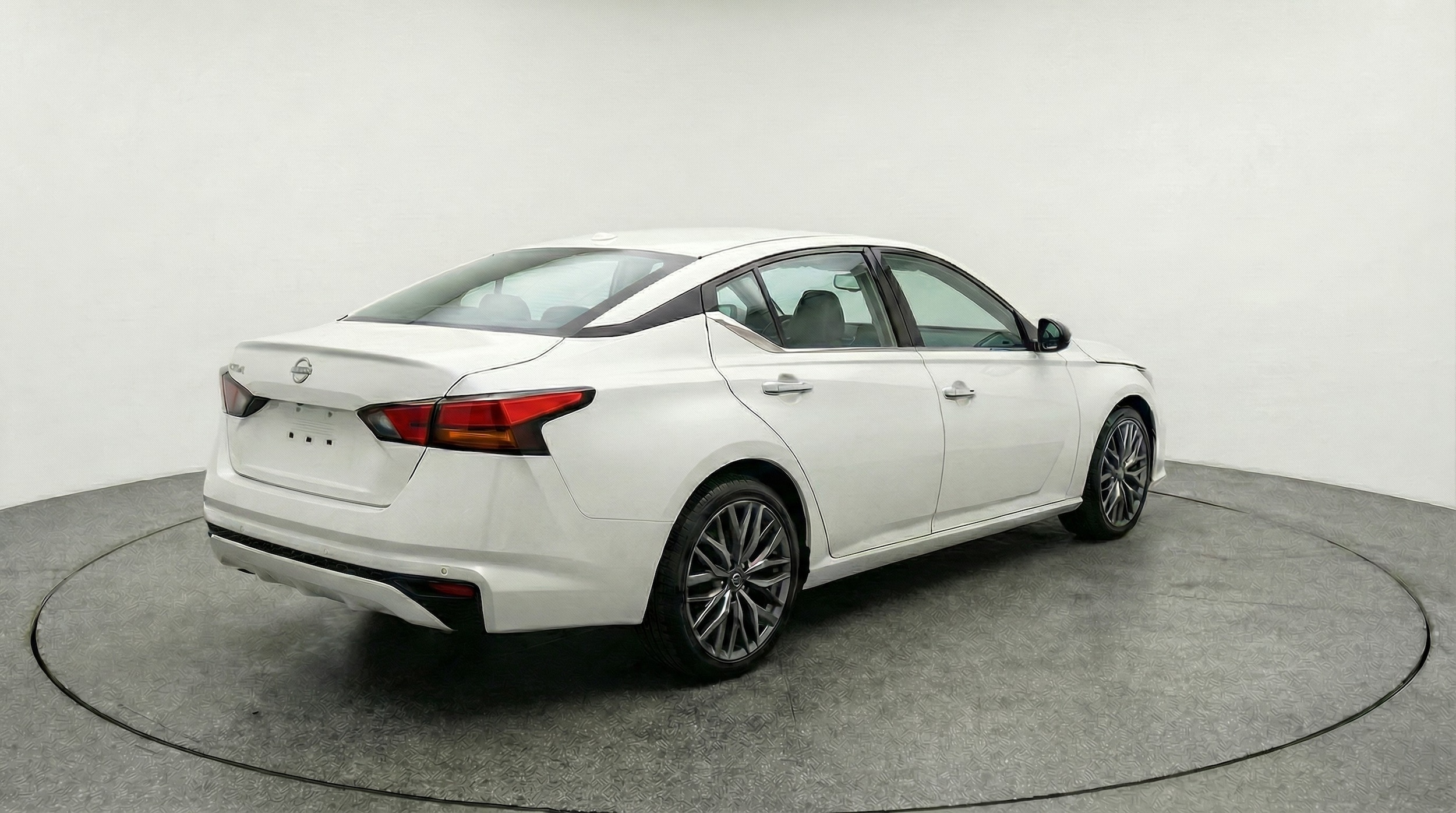 Thumbnail: 2025 Nissan Altima - 7