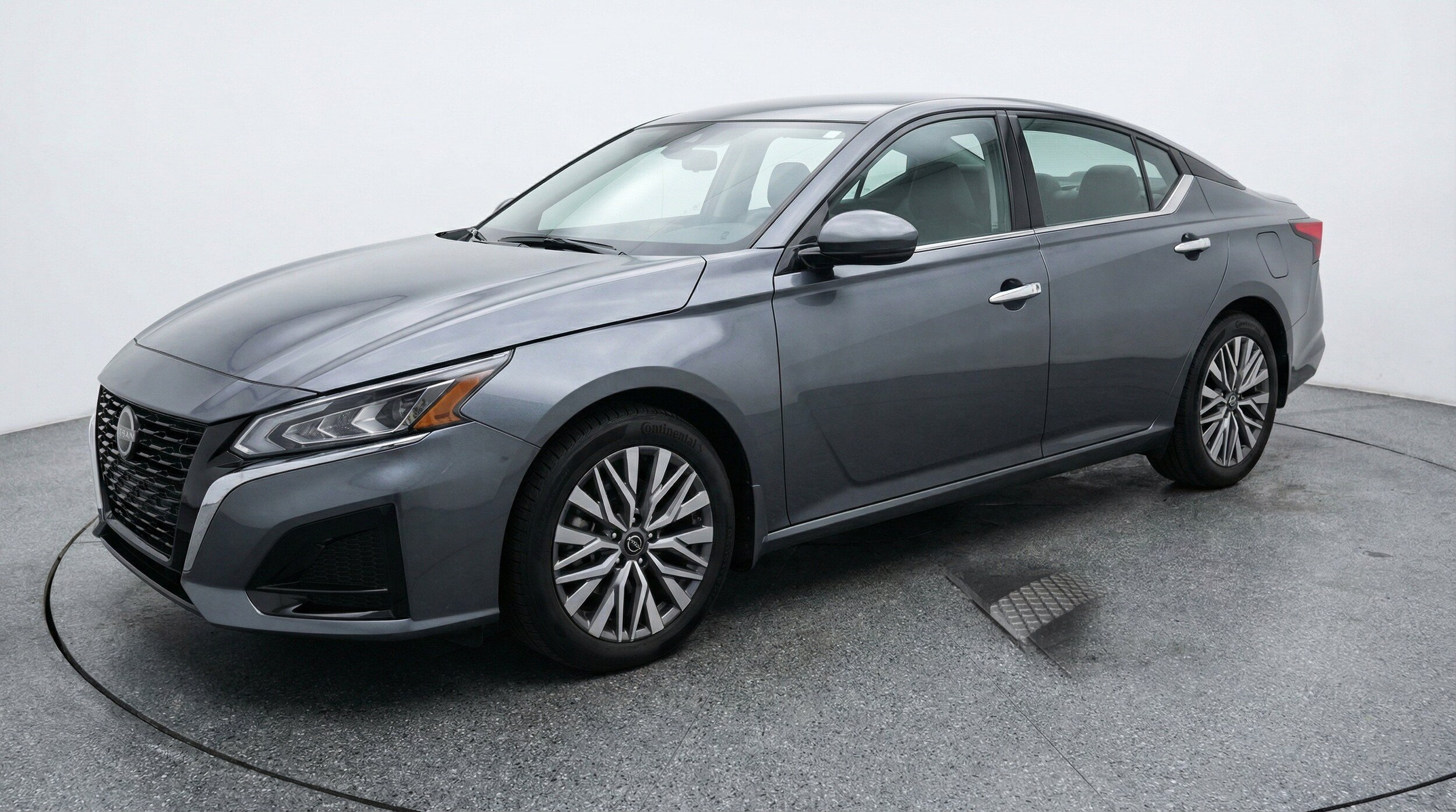 Thumbnail: 2025 Nissan Altima - 3
