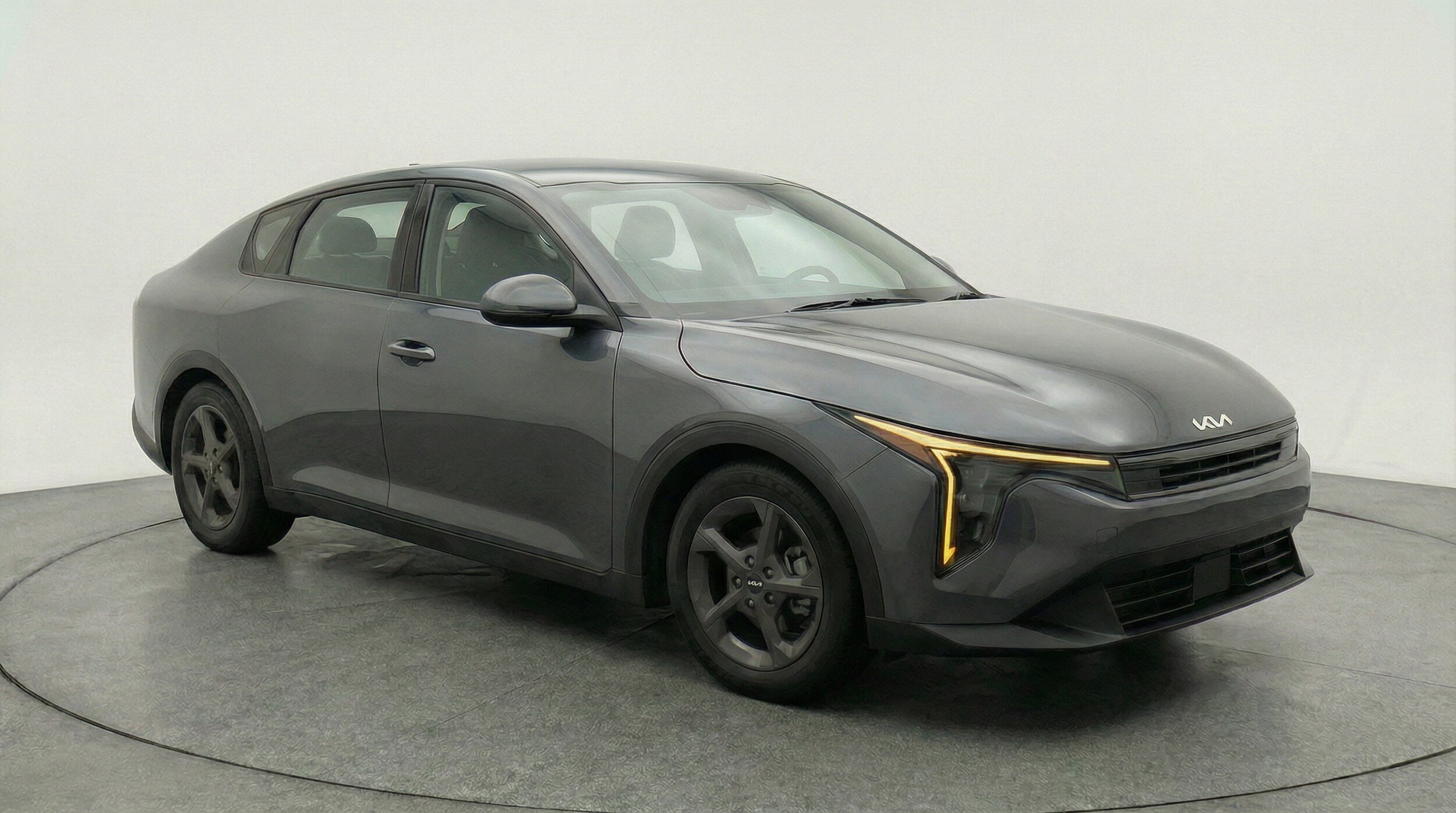 Thumbnail: 2025 Kia K4 - 1