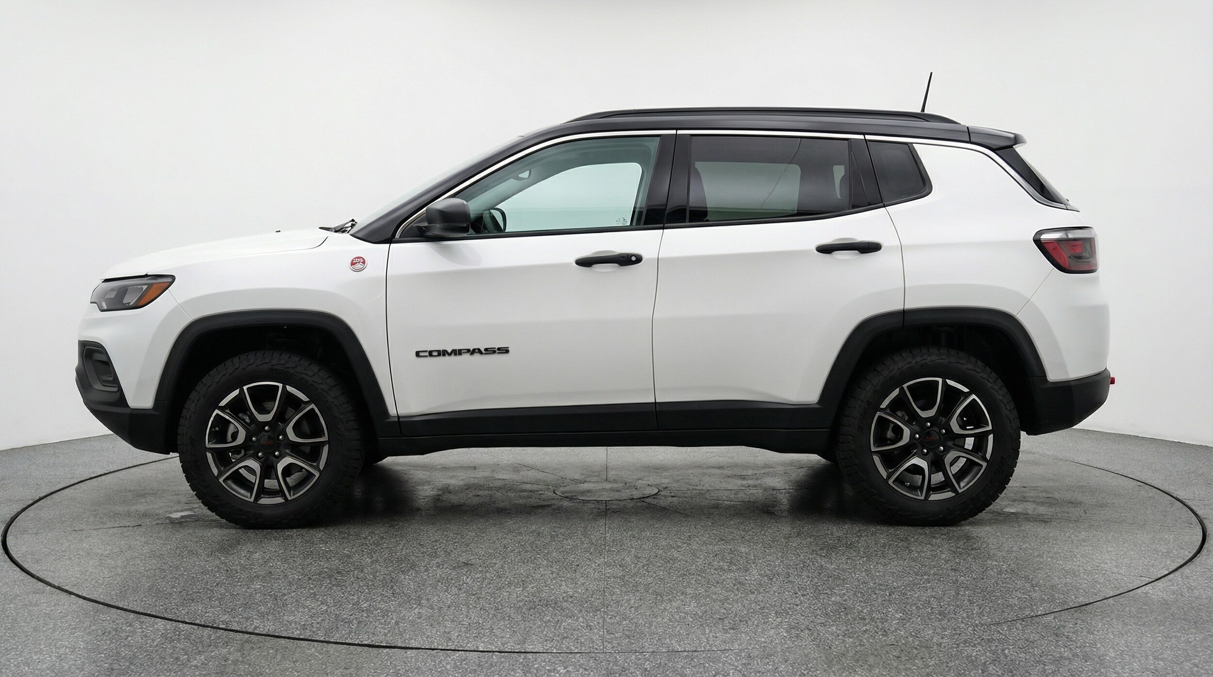 Thumbnail: 2025 Jeep Compass - 4