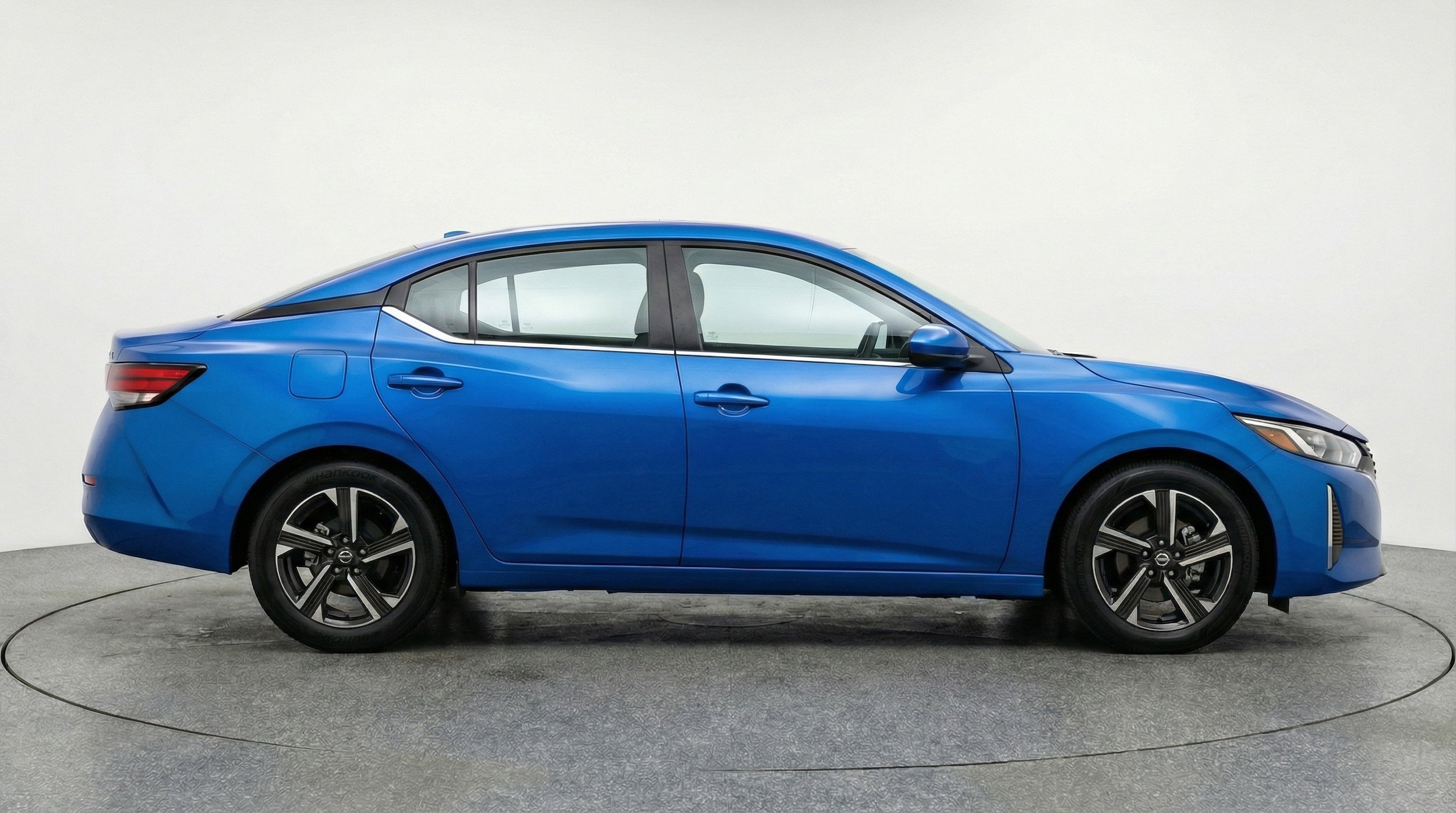 Thumbnail: 2025 Nissan Sentra - 11