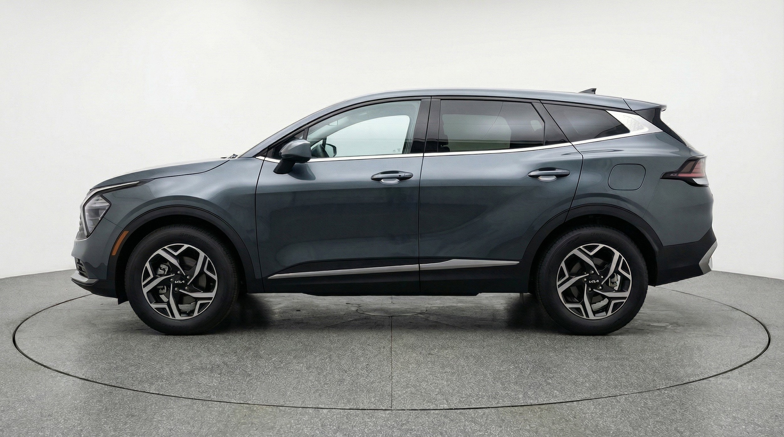 Thumbnail: 2025 Kia Sportage - 5