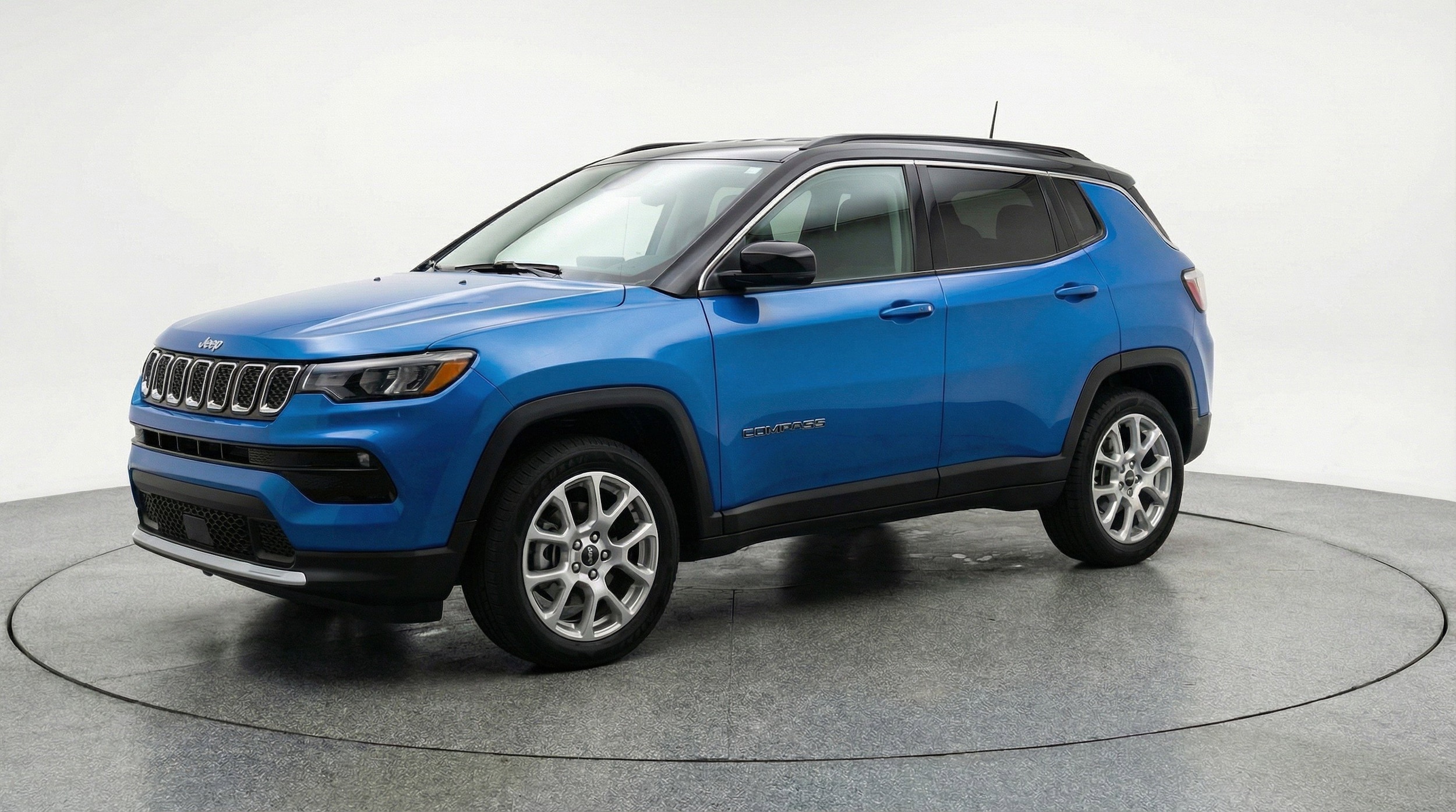 Thumbnail: 2025 Jeep Compass - 3