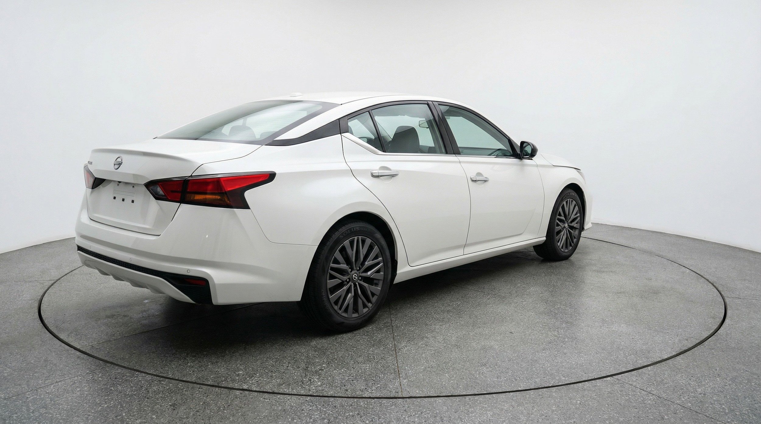 Thumbnail: 2025 Nissan Altima - 9