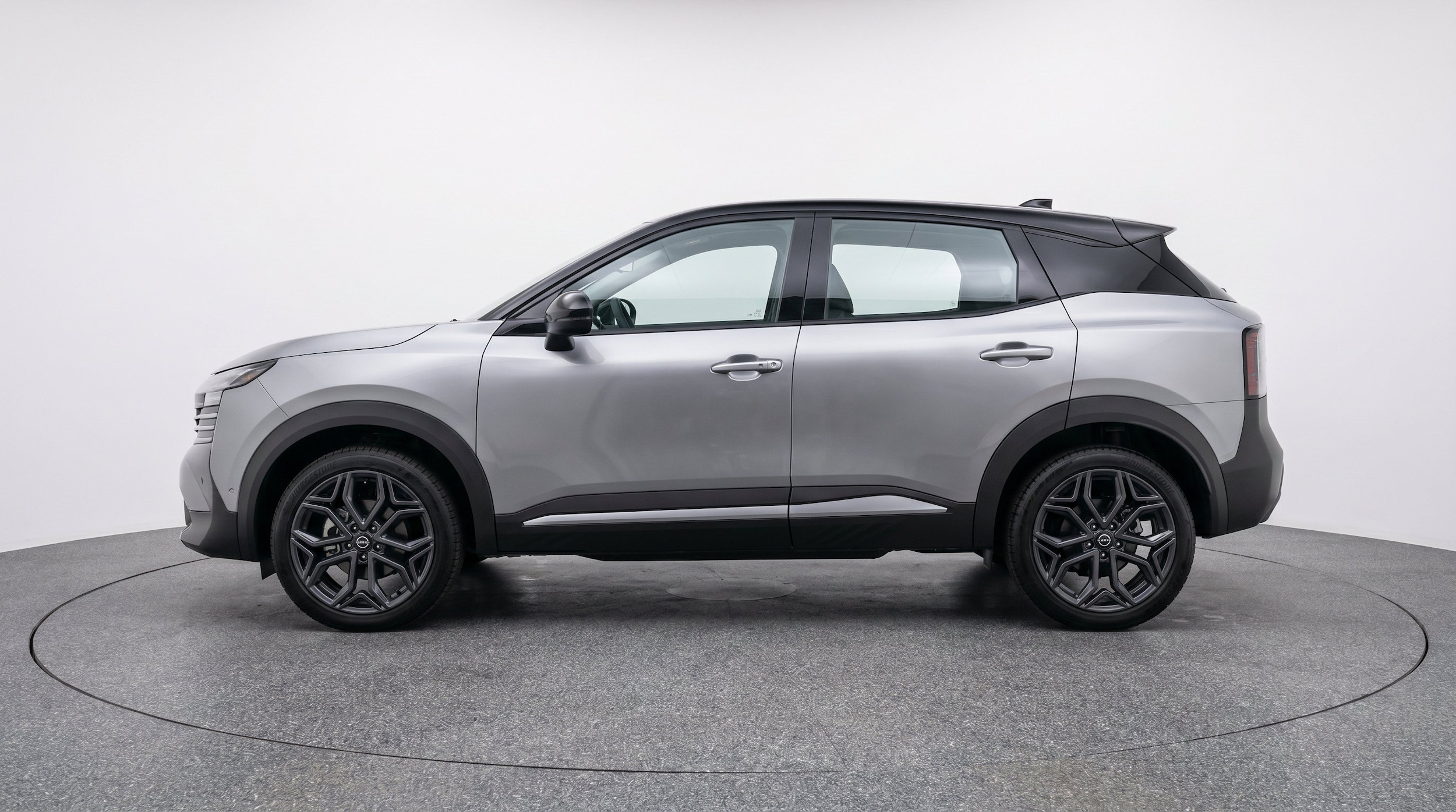 Thumbnail: 2026 Nissan Kicks - 5