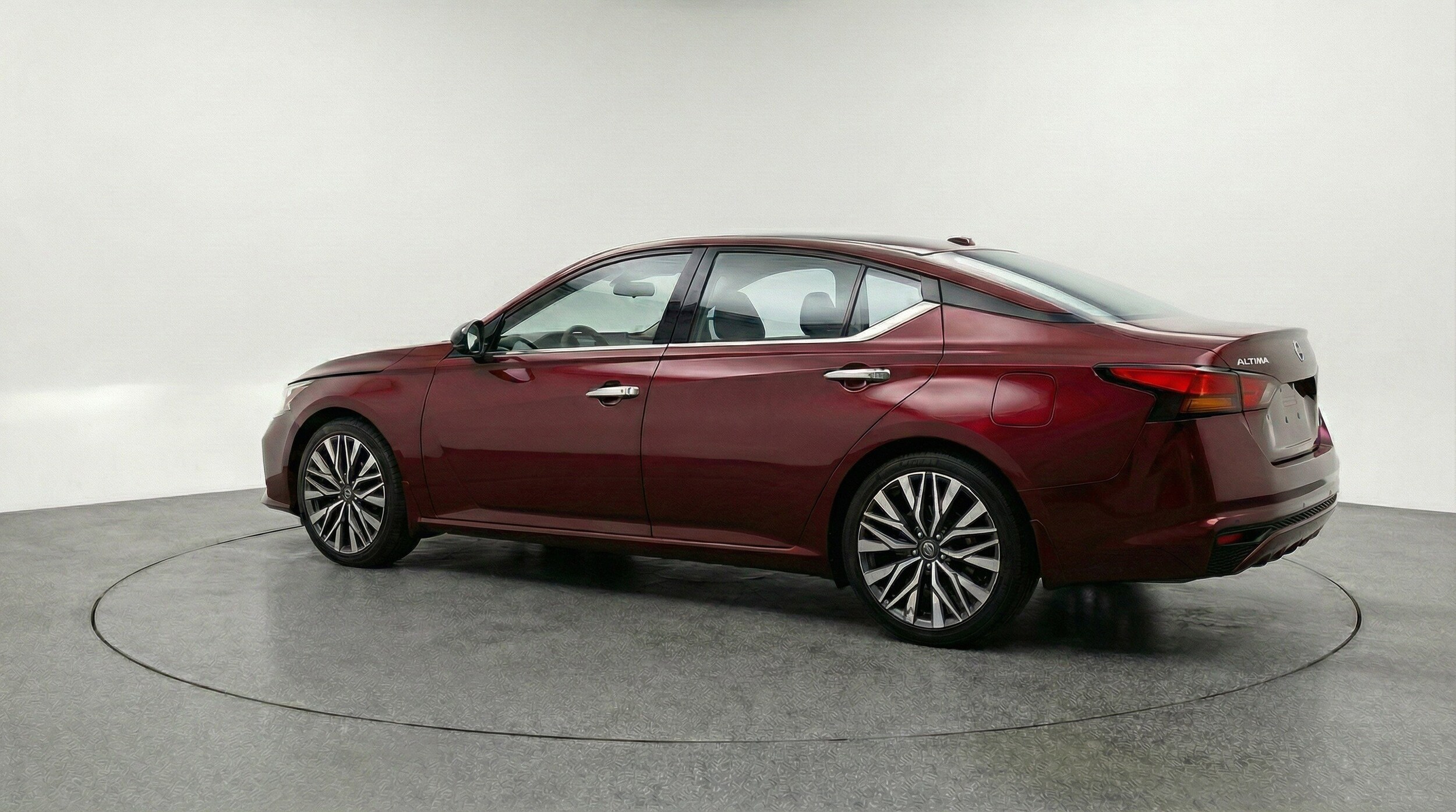 Thumbnail: 2025 Nissan Altima - 6