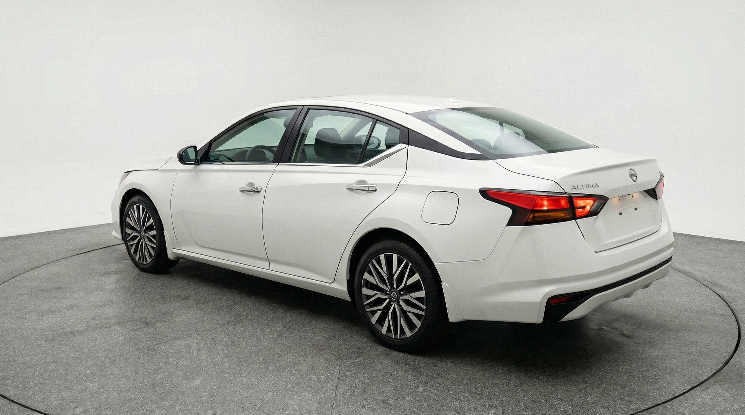 Thumbnail: 2025 Nissan Altima - 6