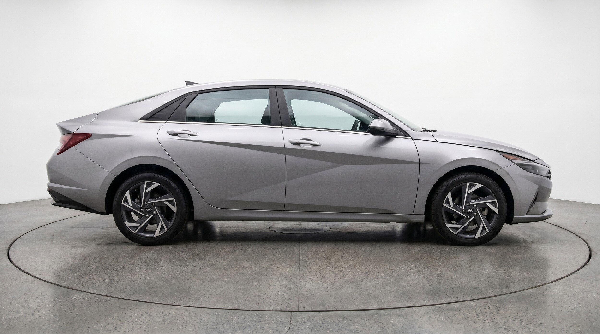 Thumbnail: 2025 Hyundai Elantra - 11