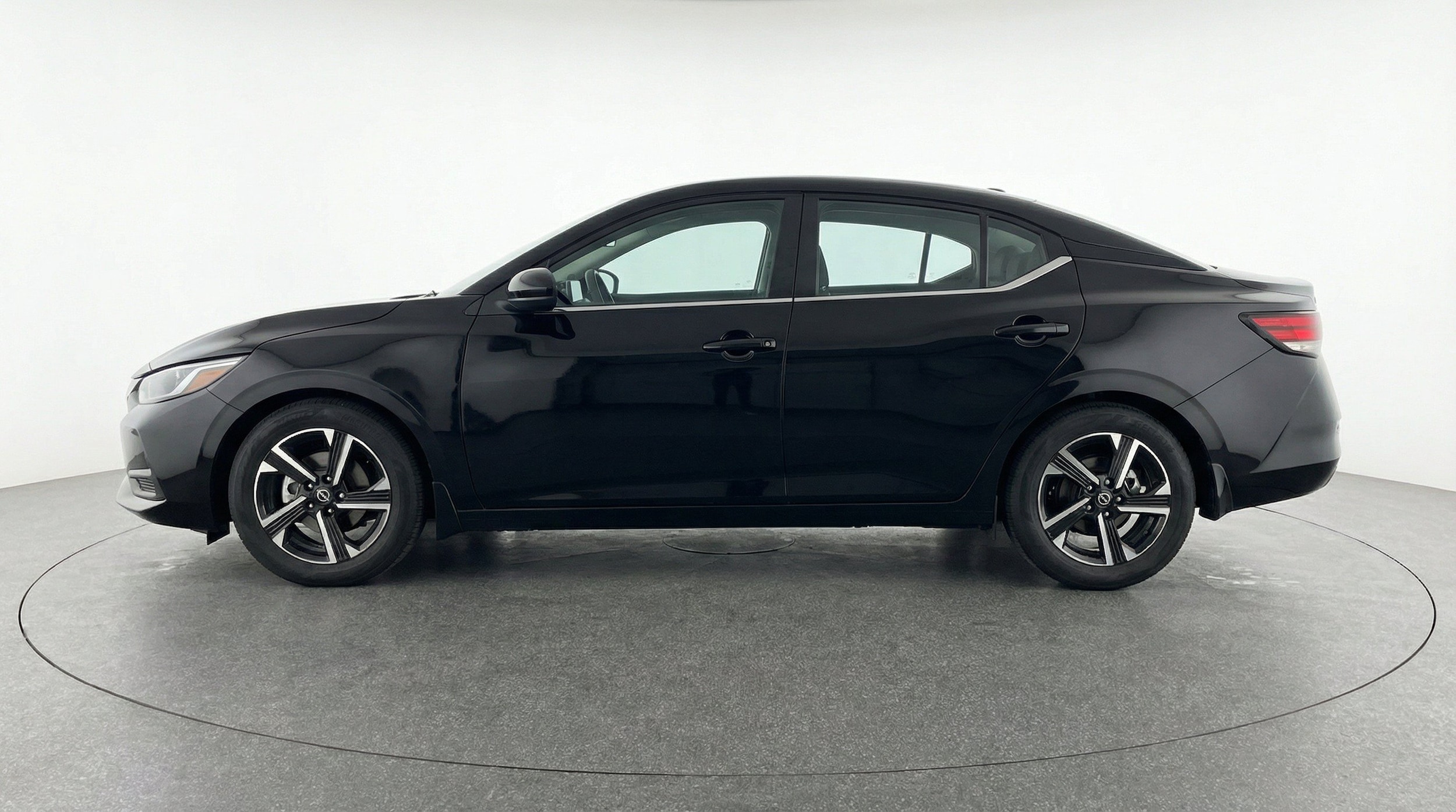 Thumbnail: 2025 Nissan Sentra - 5