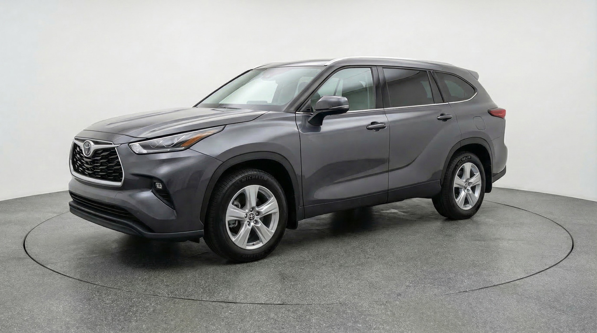 Thumbnail: 2025 Toyota Highlander - 3