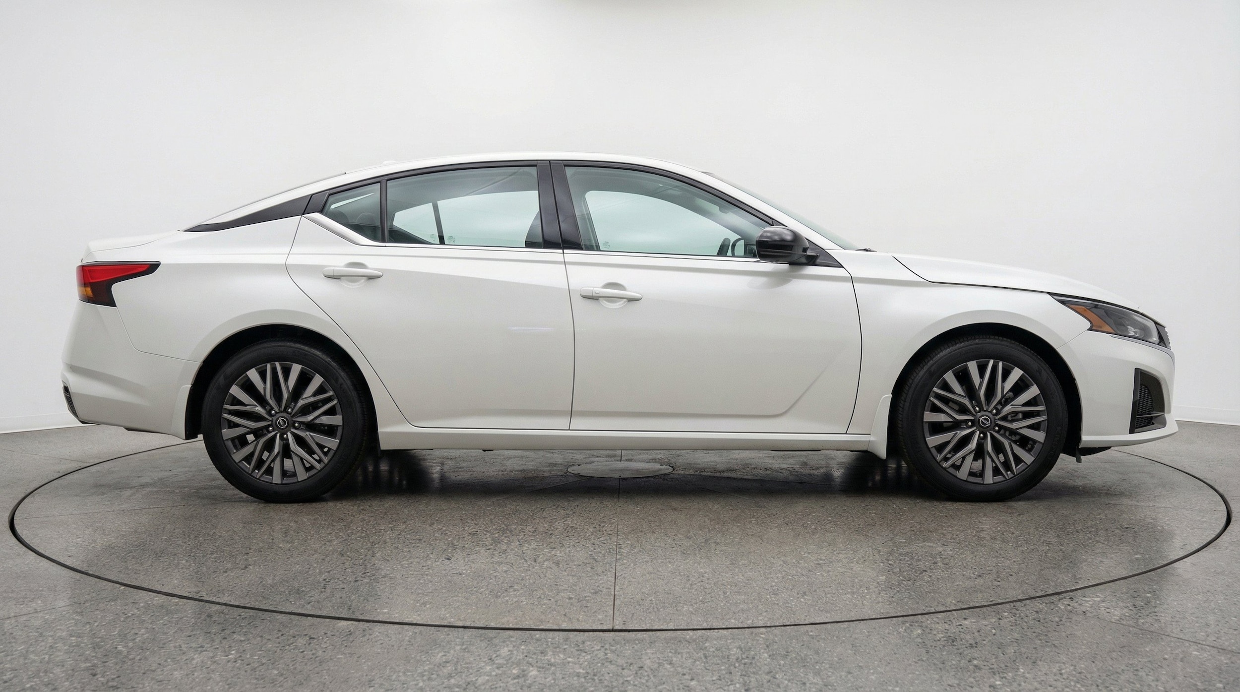 Thumbnail: 2026 Nissan Altima - 10