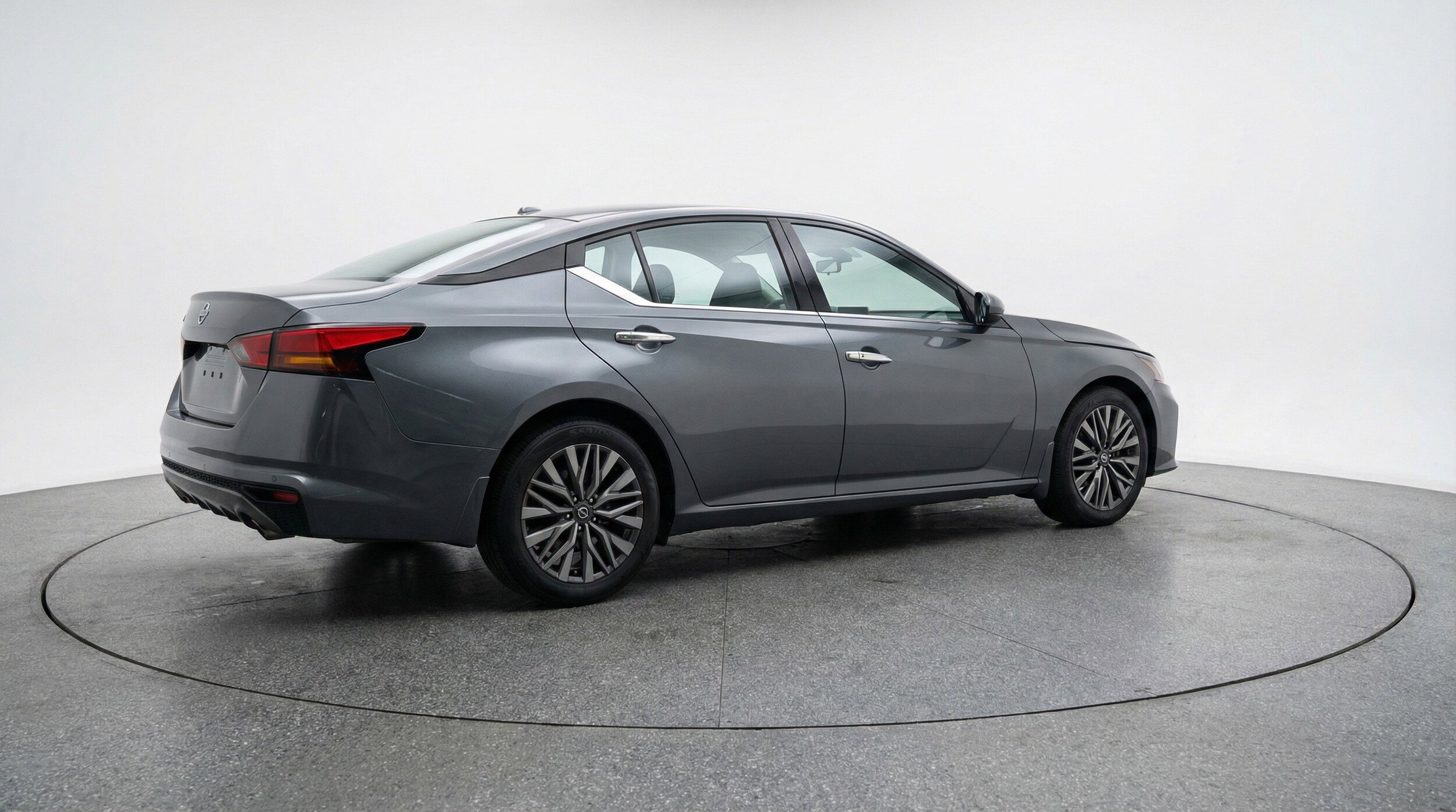 Thumbnail: 2025 Nissan Altima - 9