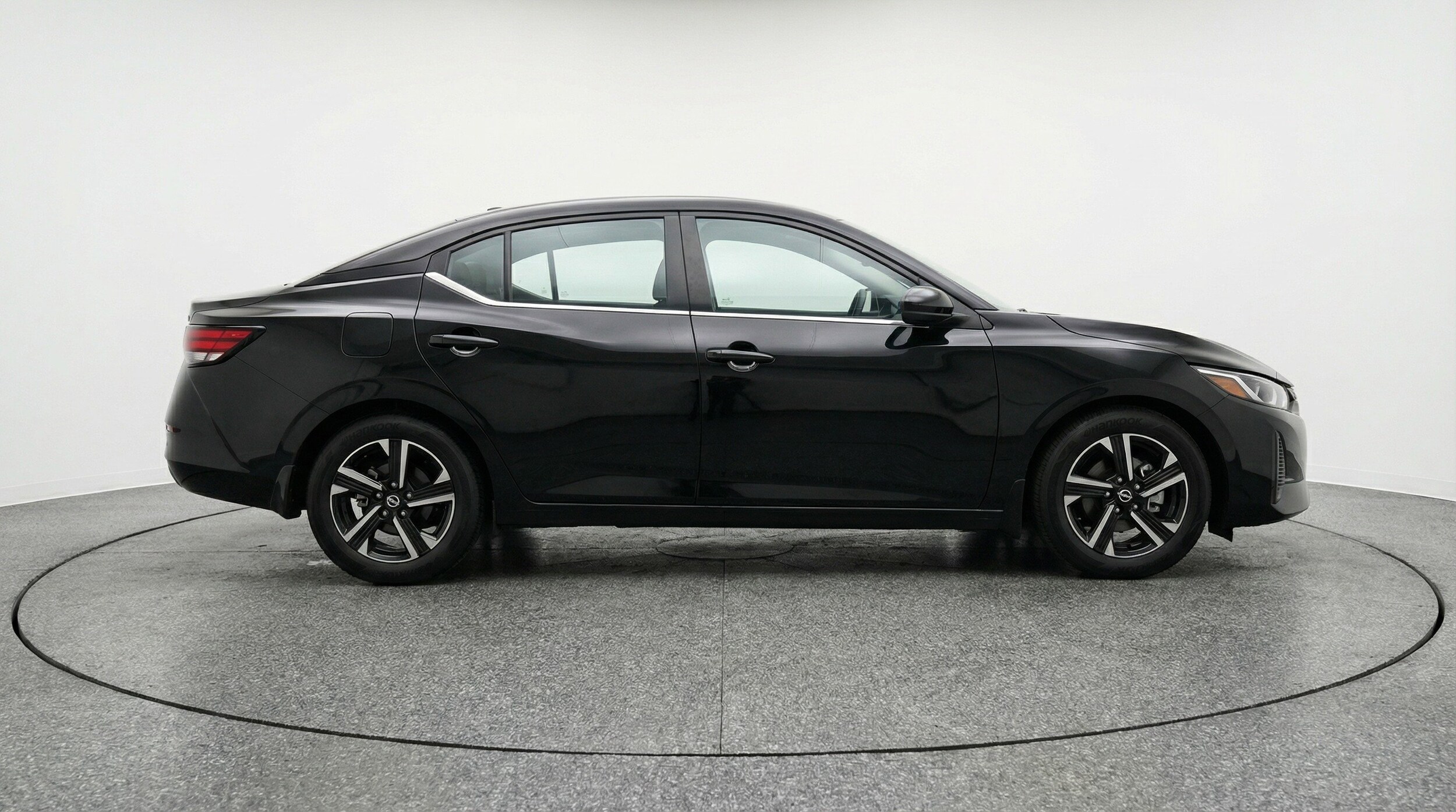 Thumbnail: 2025 Nissan Sentra - 11