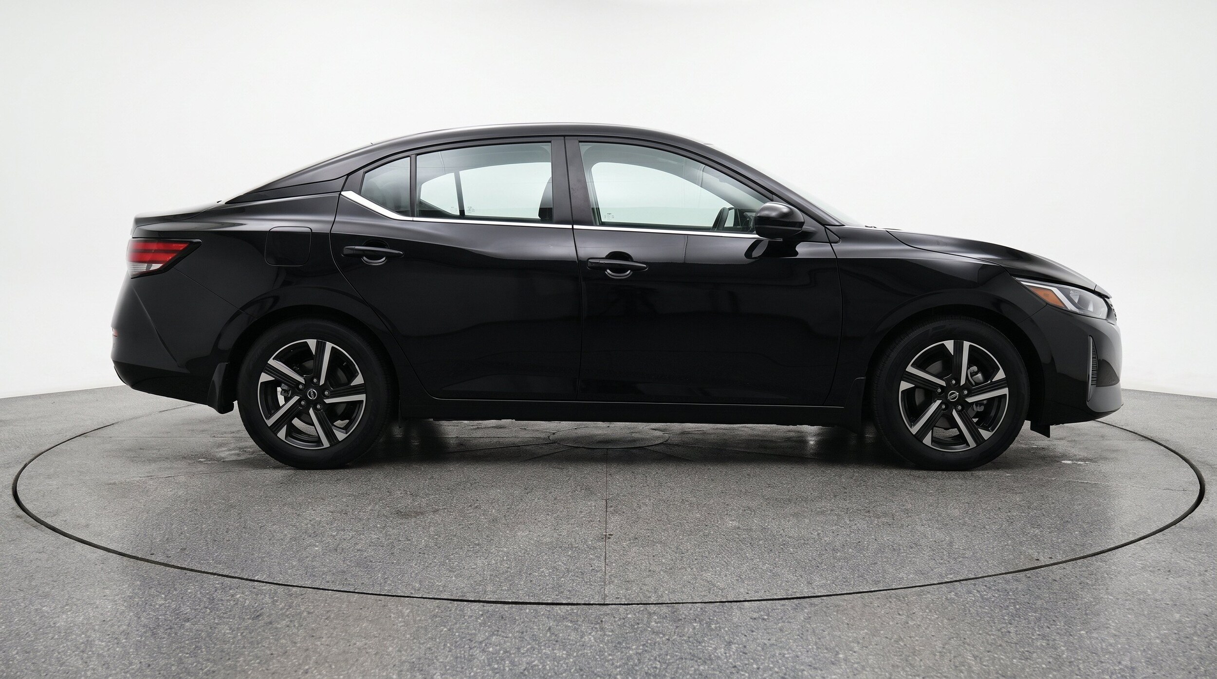 Thumbnail: 2025 Nissan Sentra - 11