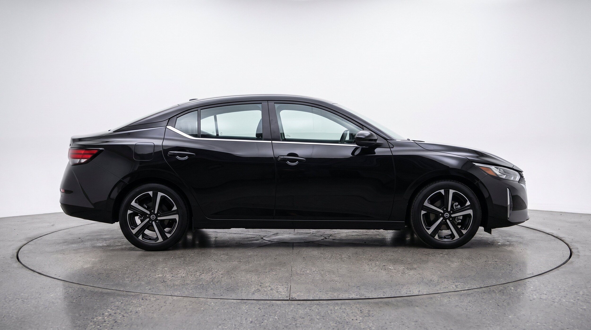 Thumbnail: 2025 Nissan Sentra - 11