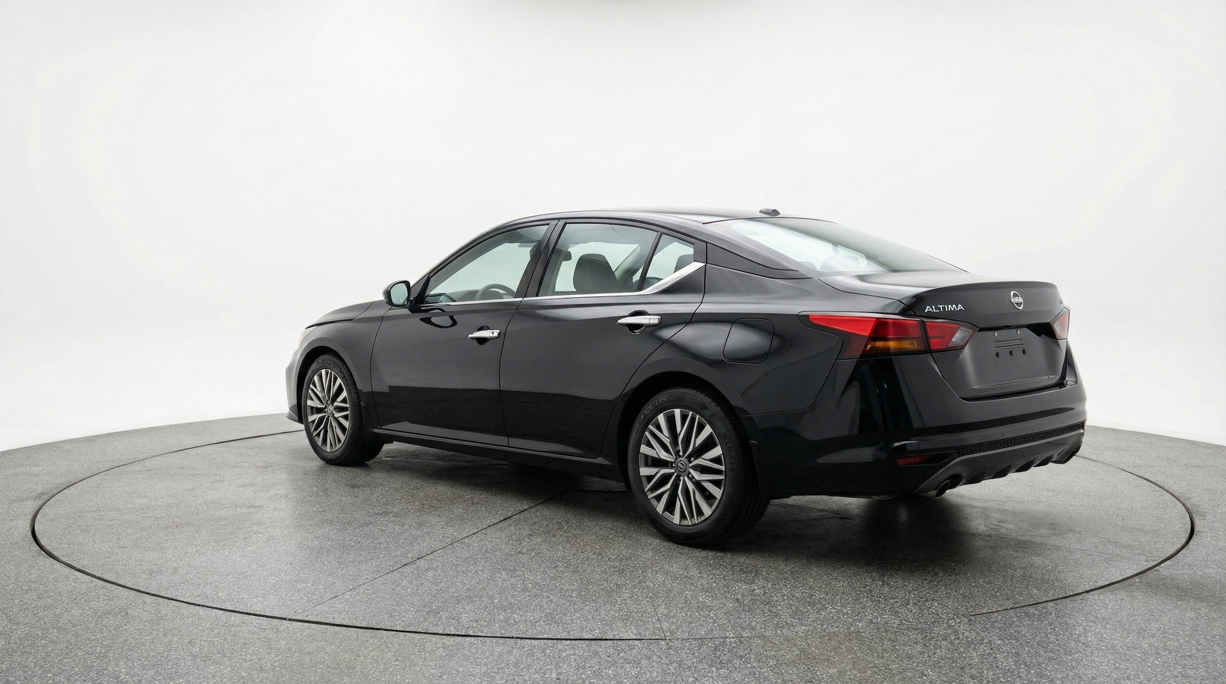 Thumbnail: 2025 Nissan Altima - 6