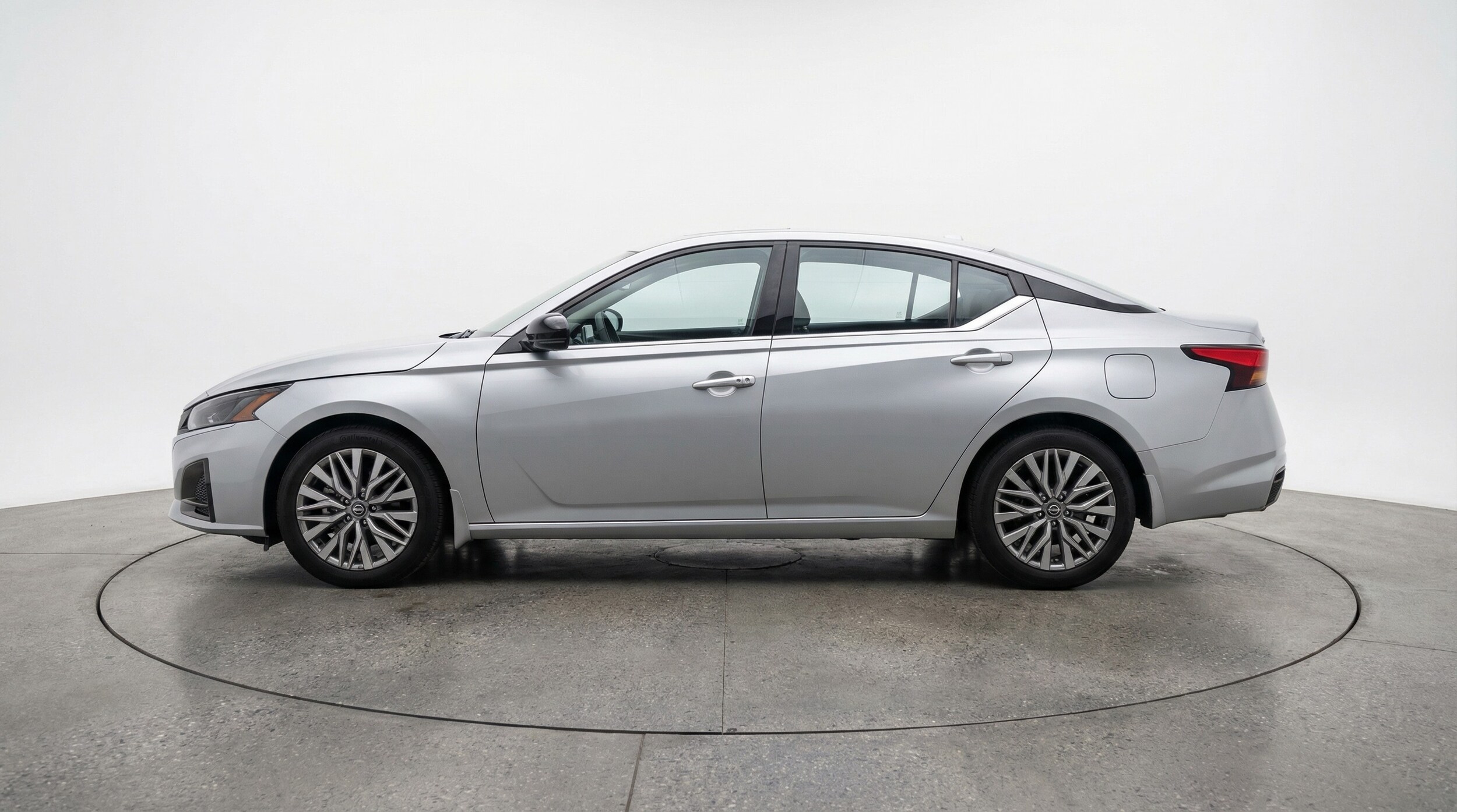 Thumbnail: 2025 Nissan Altima - 4