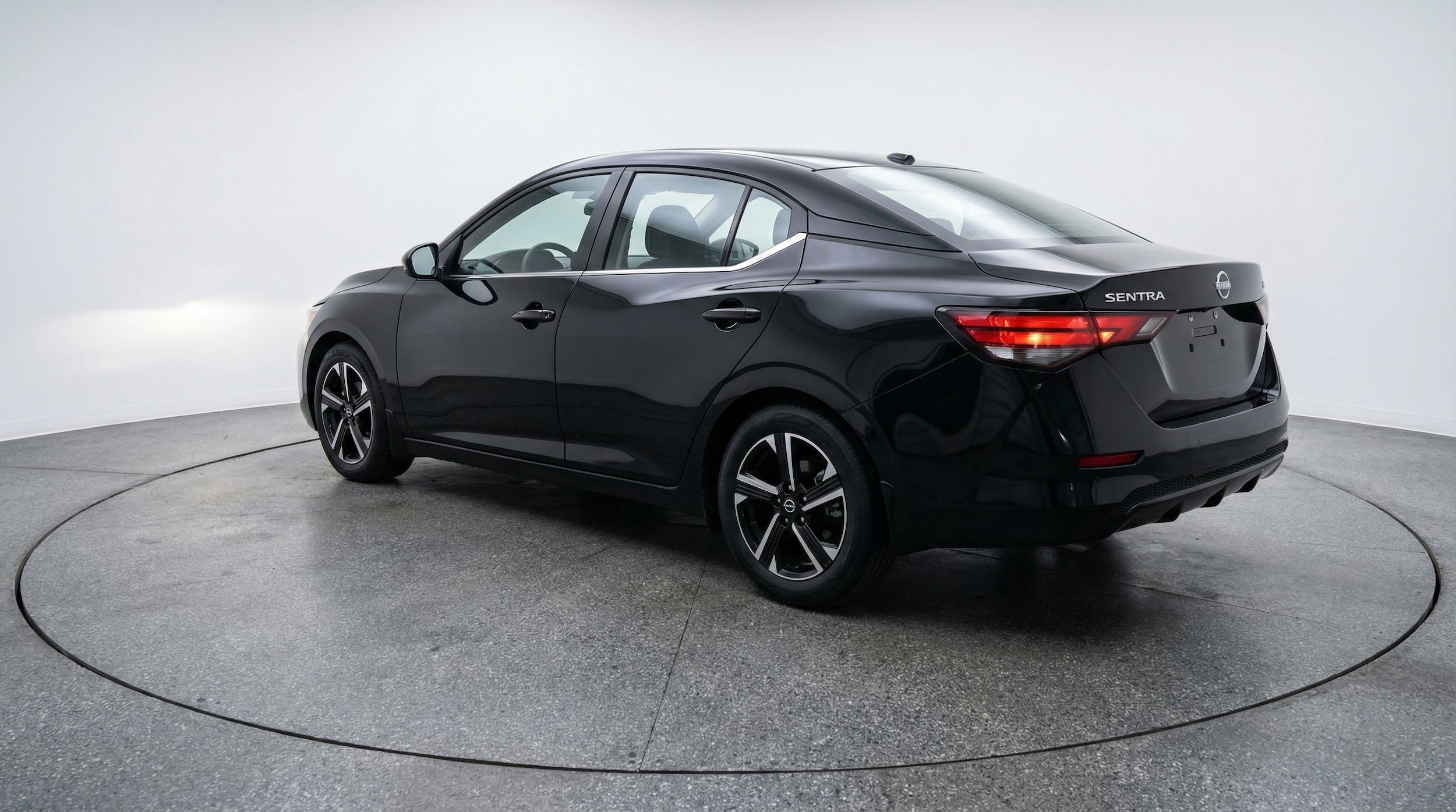 Thumbnail: 2025 Nissan Sentra - 5