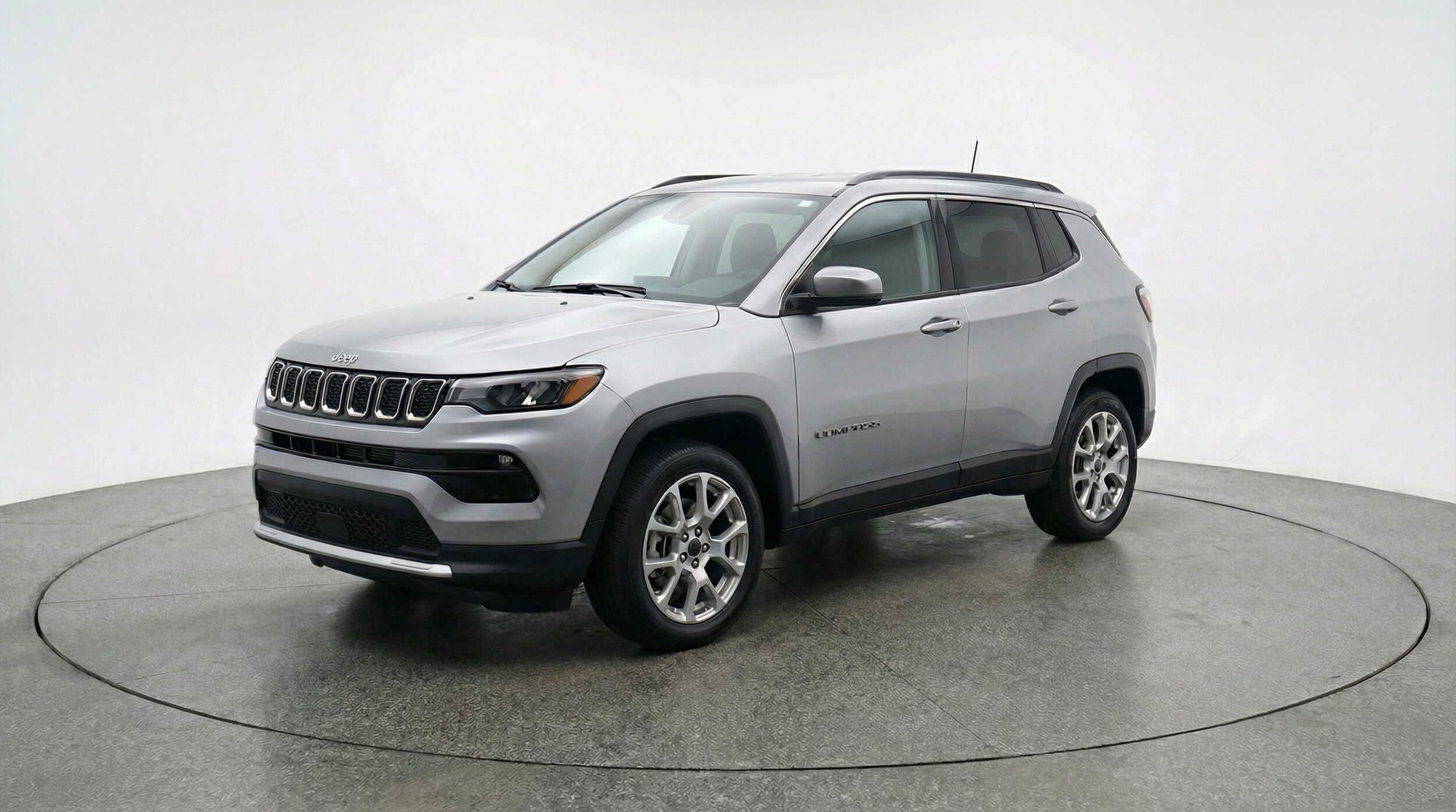 Thumbnail: 2025 Jeep Compass - 3