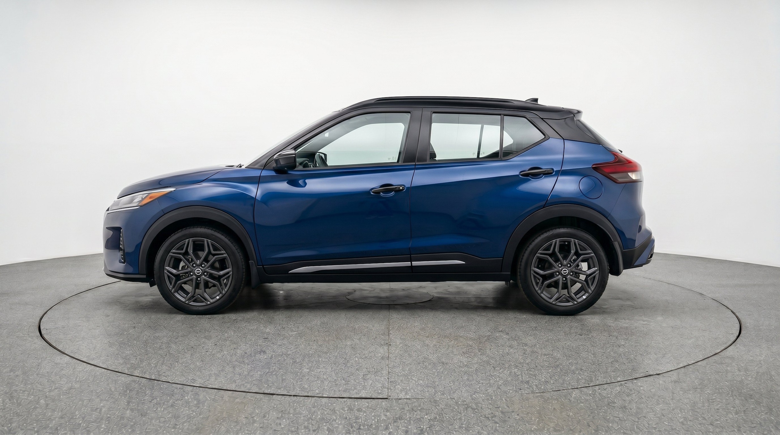 Thumbnail: 2026 Nissan Kicks - 5