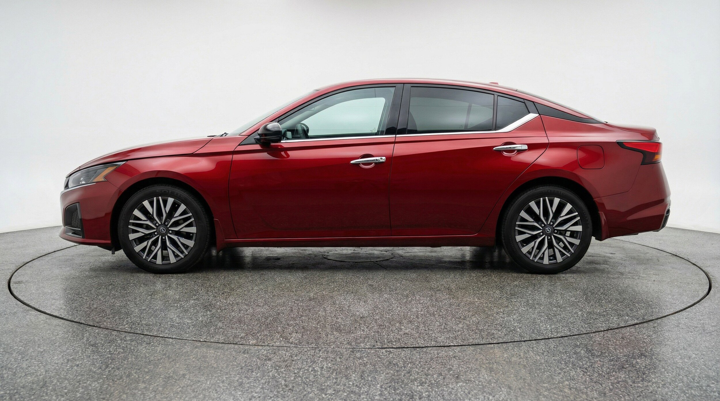 Thumbnail: 2025 Nissan Altima - 5