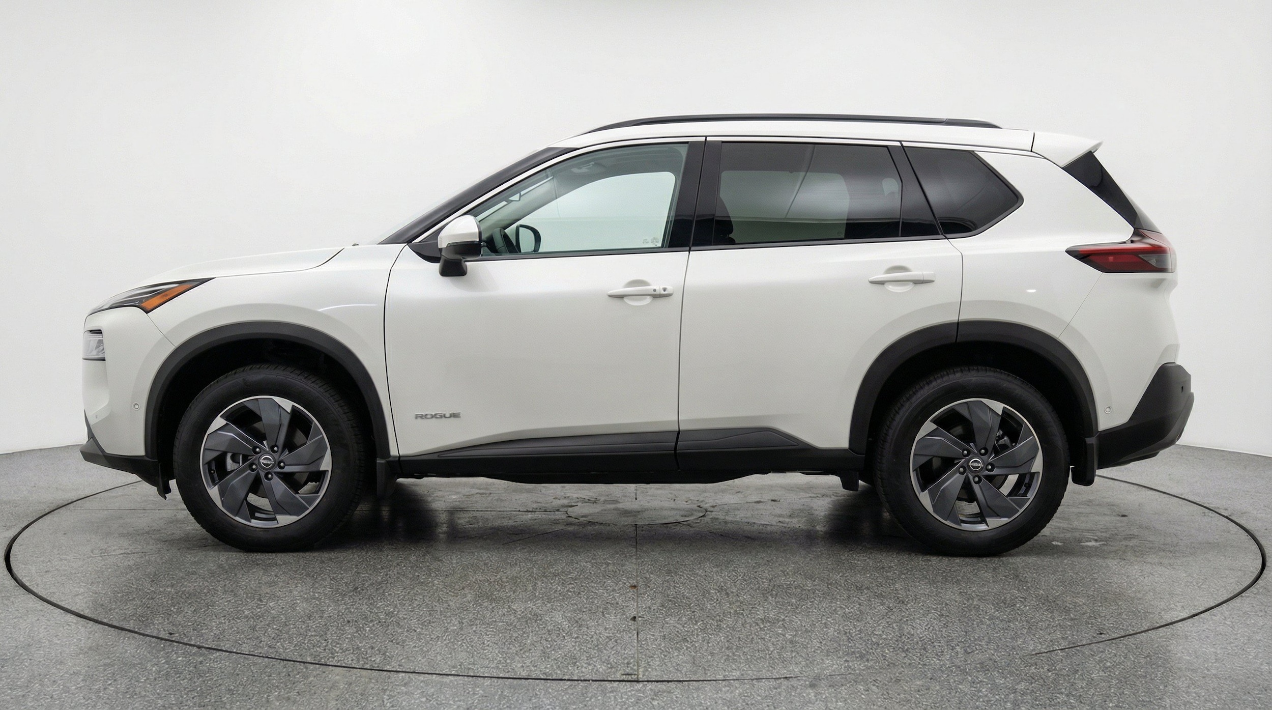 Thumbnail: 2025 Nissan Rogue - 5